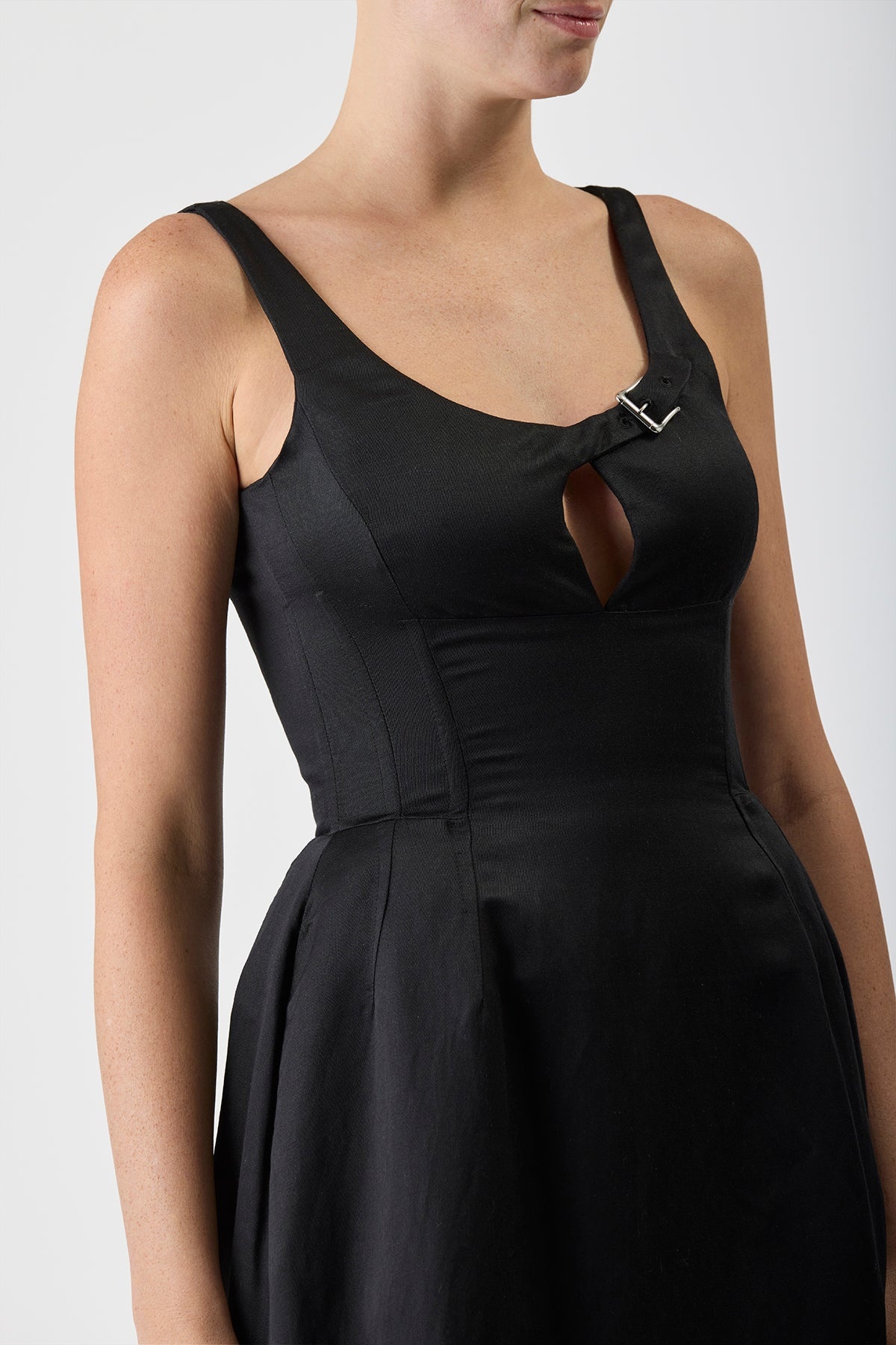 Sven Dress in Silk Linen - 5