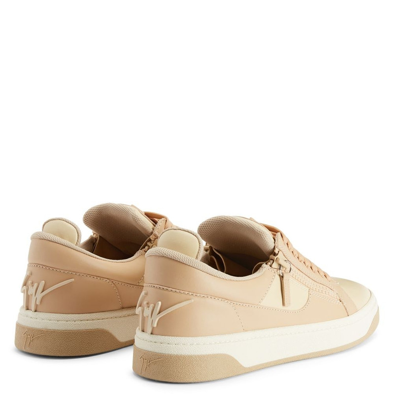 Giuseppe Zanotti 사이트맵 outlook