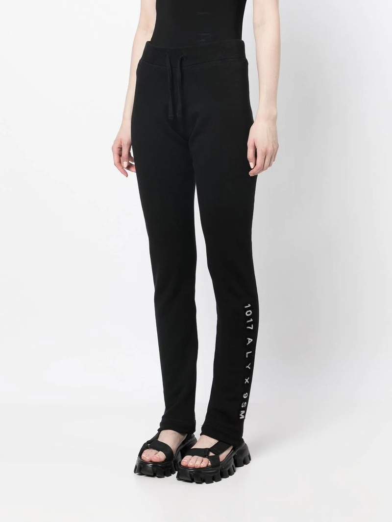 studded-logo slim sweatshirt 3