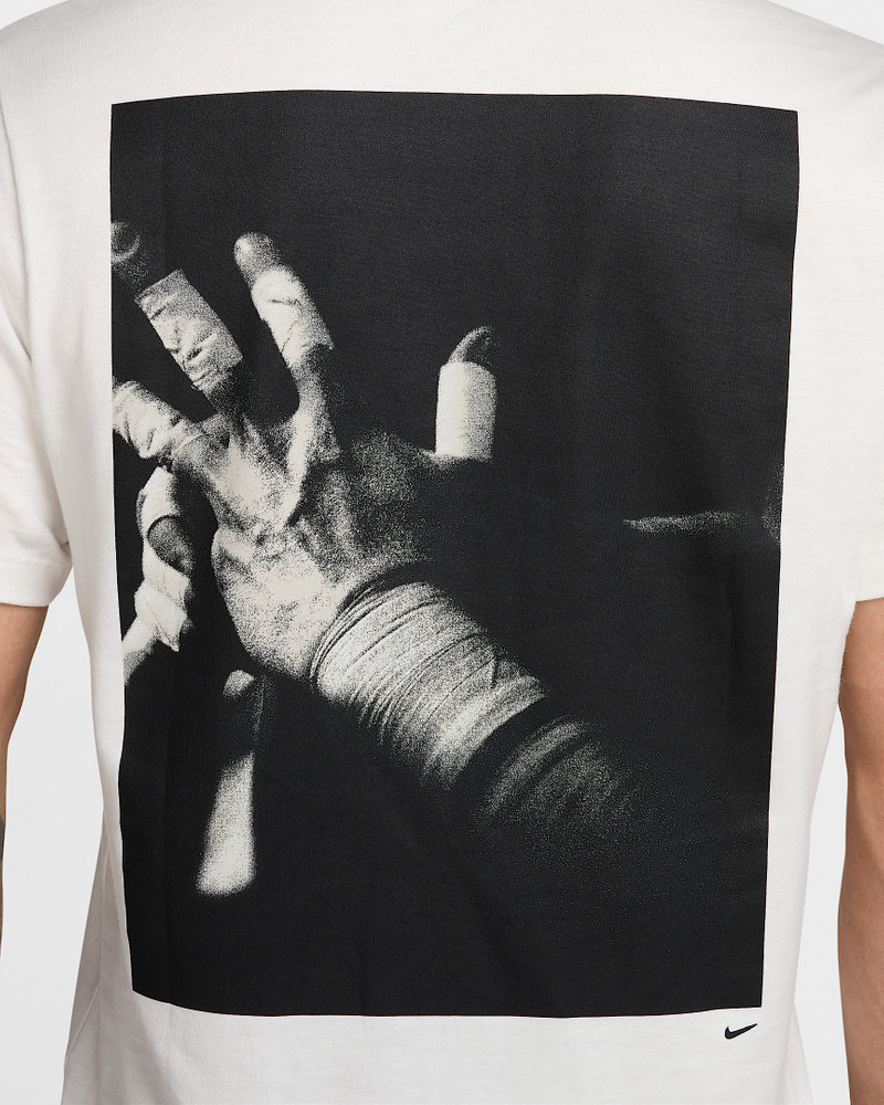 Nike Sportswear Men's T-Shirt 4