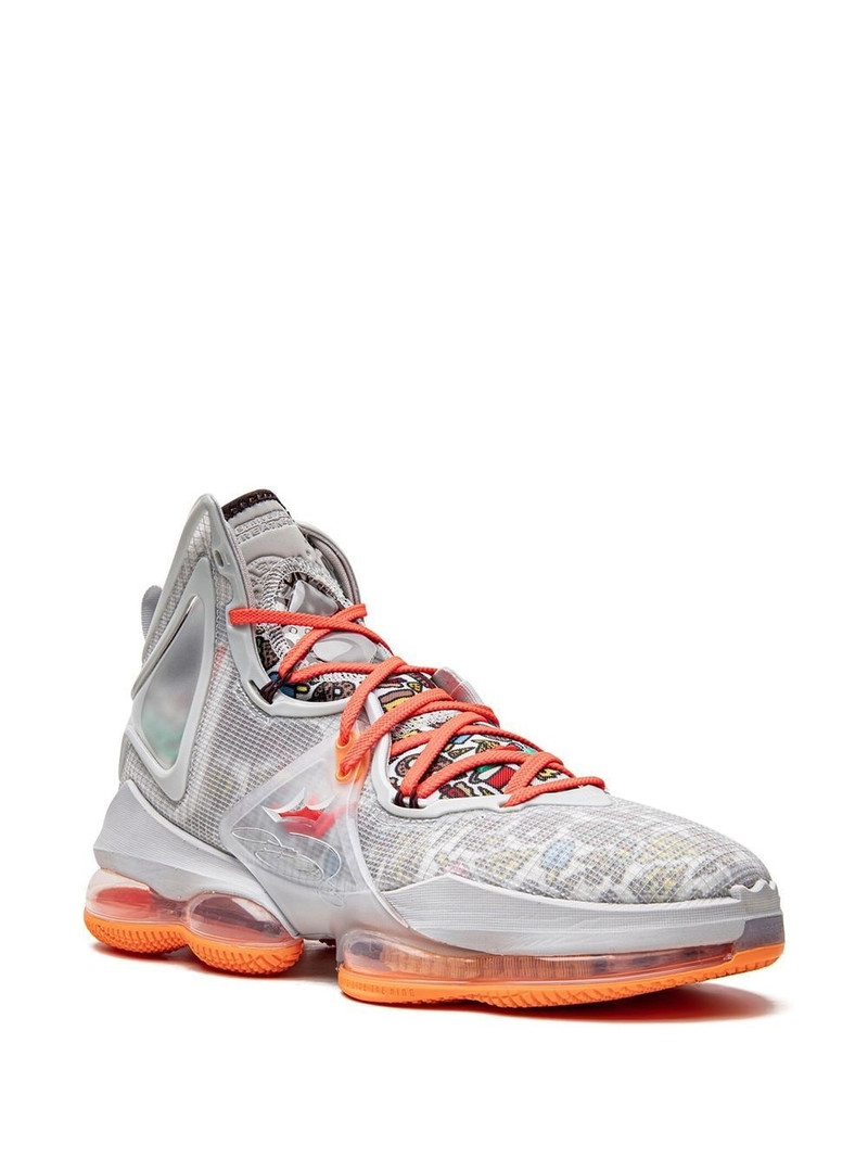 Nike Lebron 19 high-top sneakers outlook