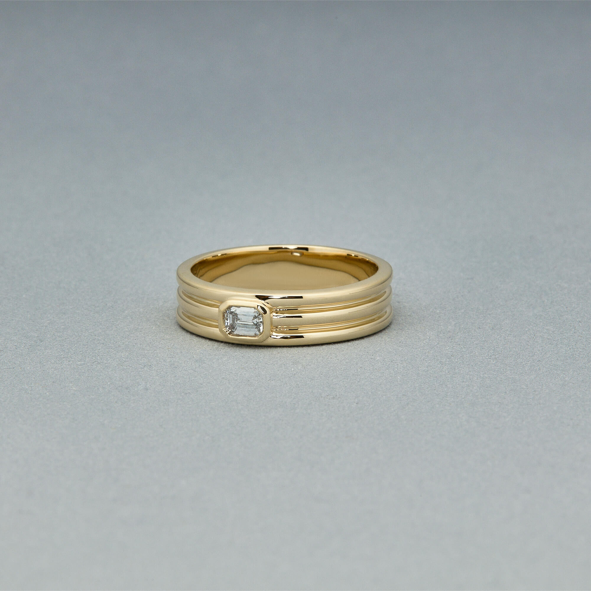 Trio Ridge Diamond Ring - 4