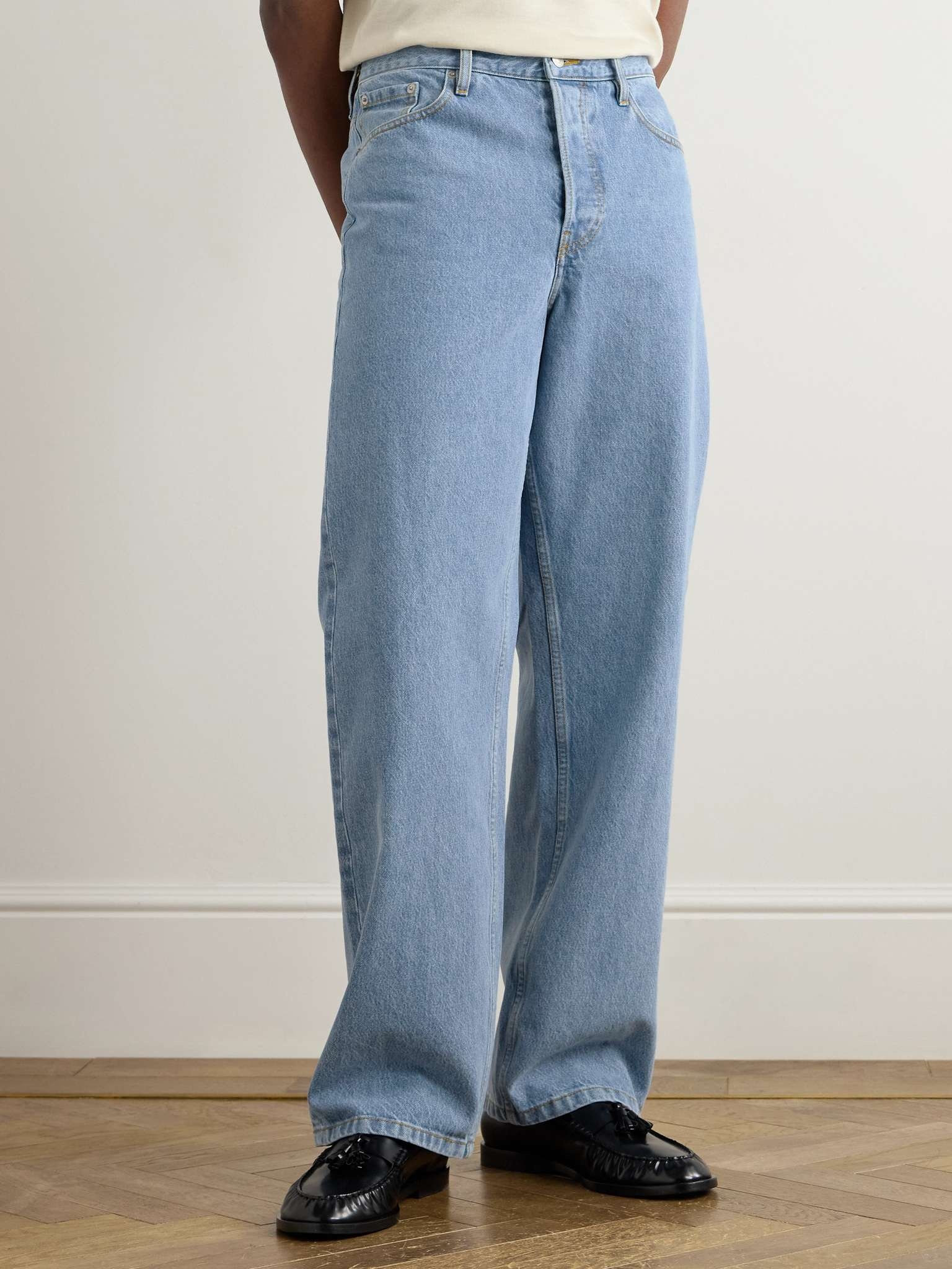 Straight-Leg Jeans - 3