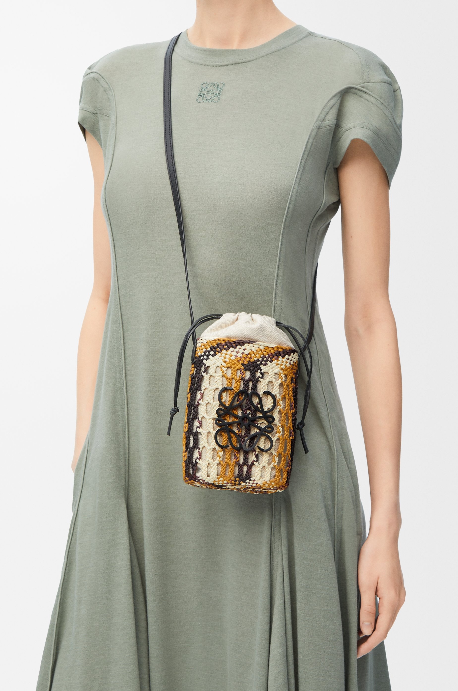 Square pocket in iraca palm and calfskin - 2
