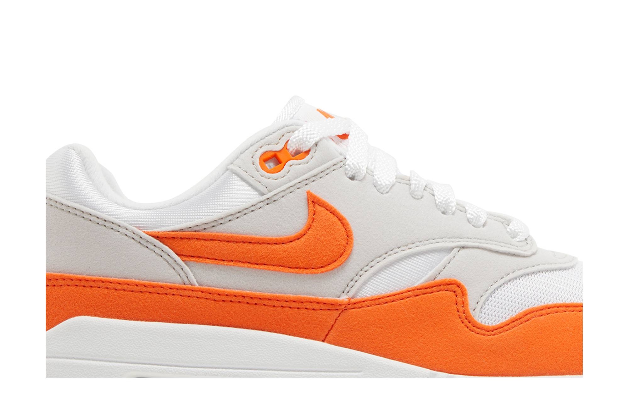 Wmns Air Max 1 'Safety Orange' - 2