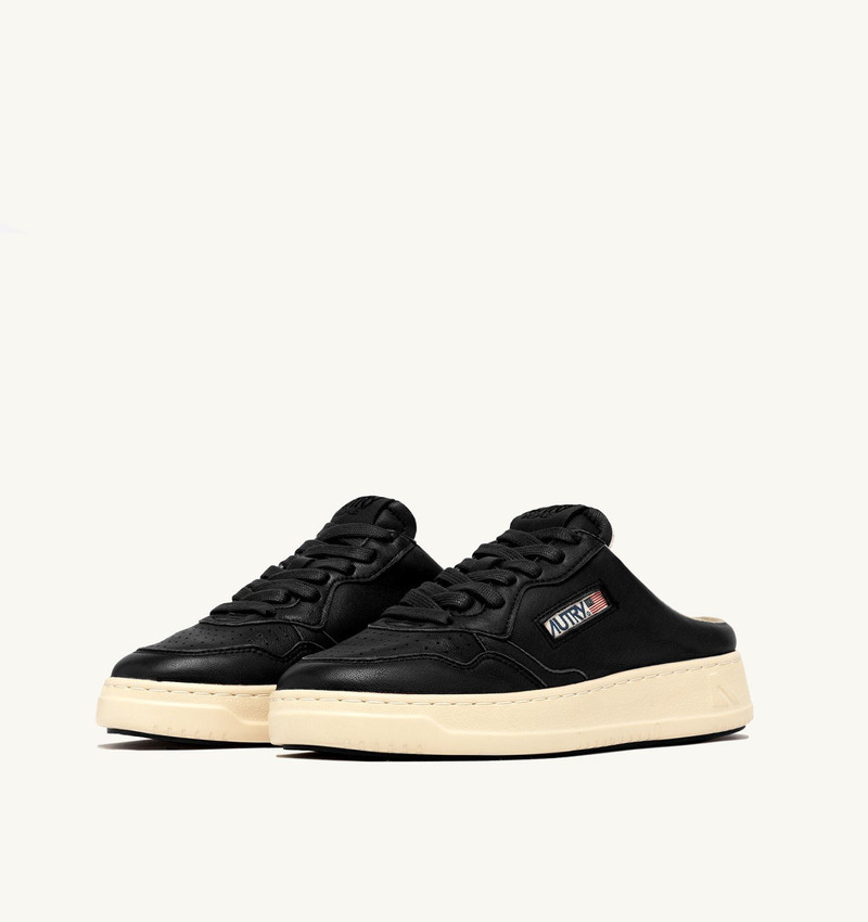 AUTRY MEDALIST MULE SNEAKERS IN BLACK NAPA LEATHER outlook