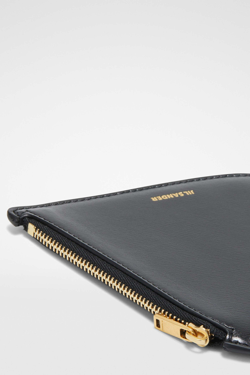 Jil Sander Pouch outlook
