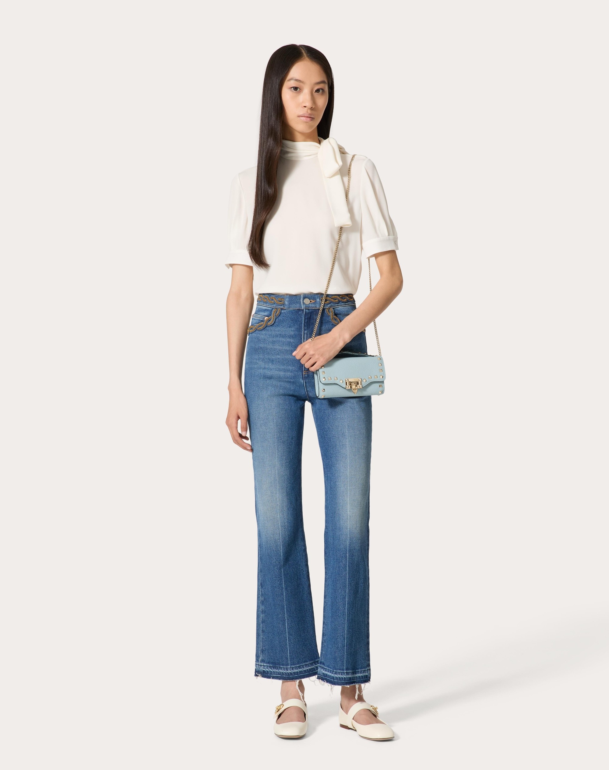 ROCKSTUD GRAINY CALFSKIN WALLET WITH CHAIN STRAP - 2