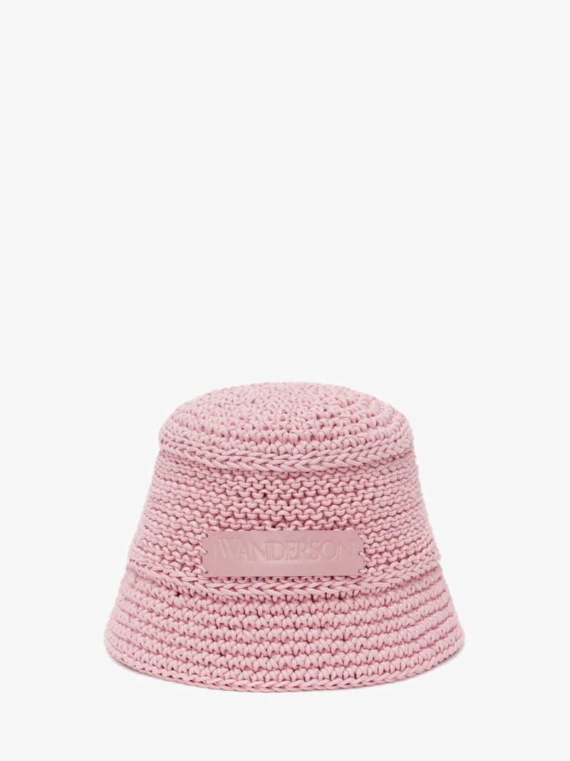 KNITTED BUCKET HAT 1