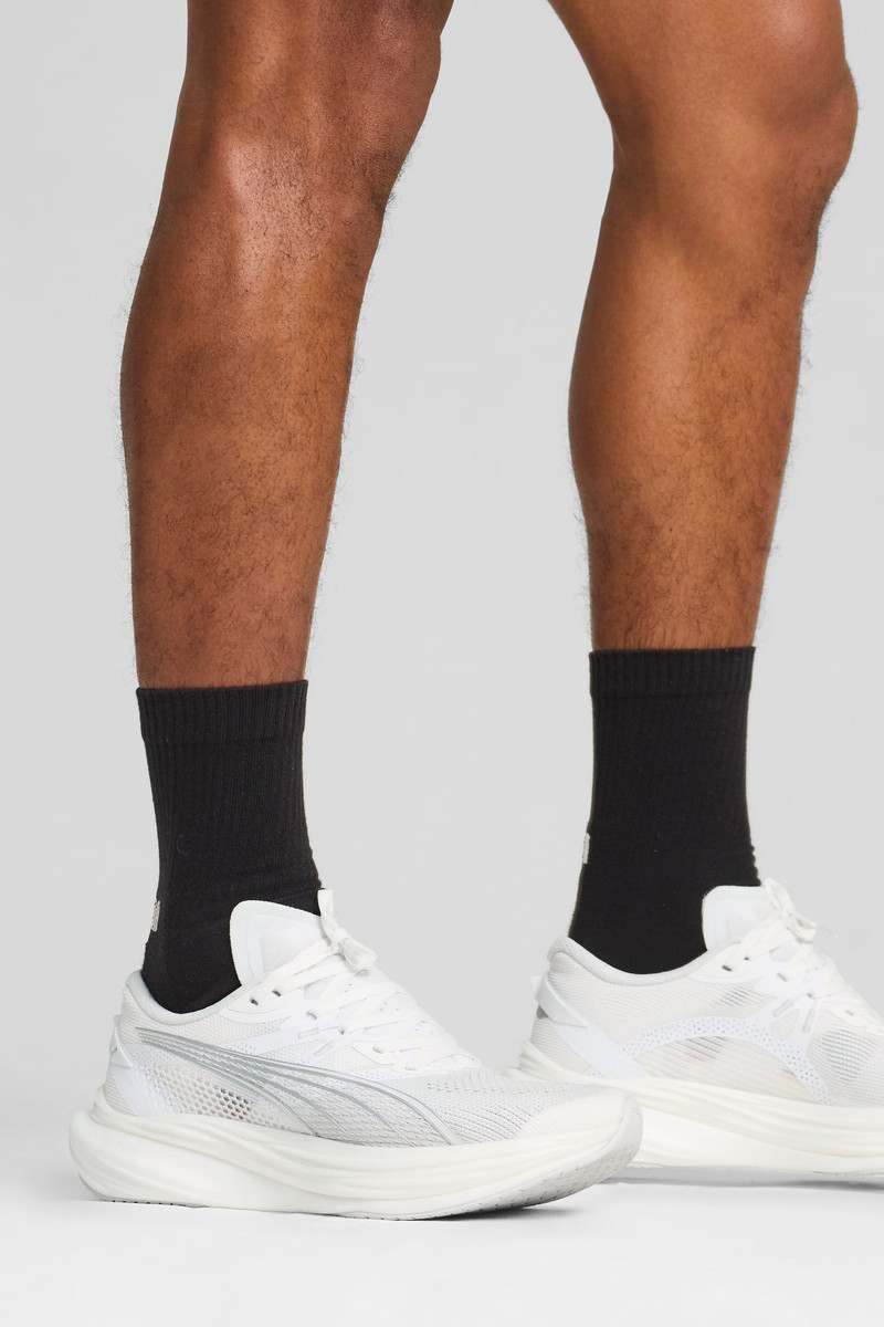 PUMA Deviate NITRO™ 3 Men's Running Shoes outlook