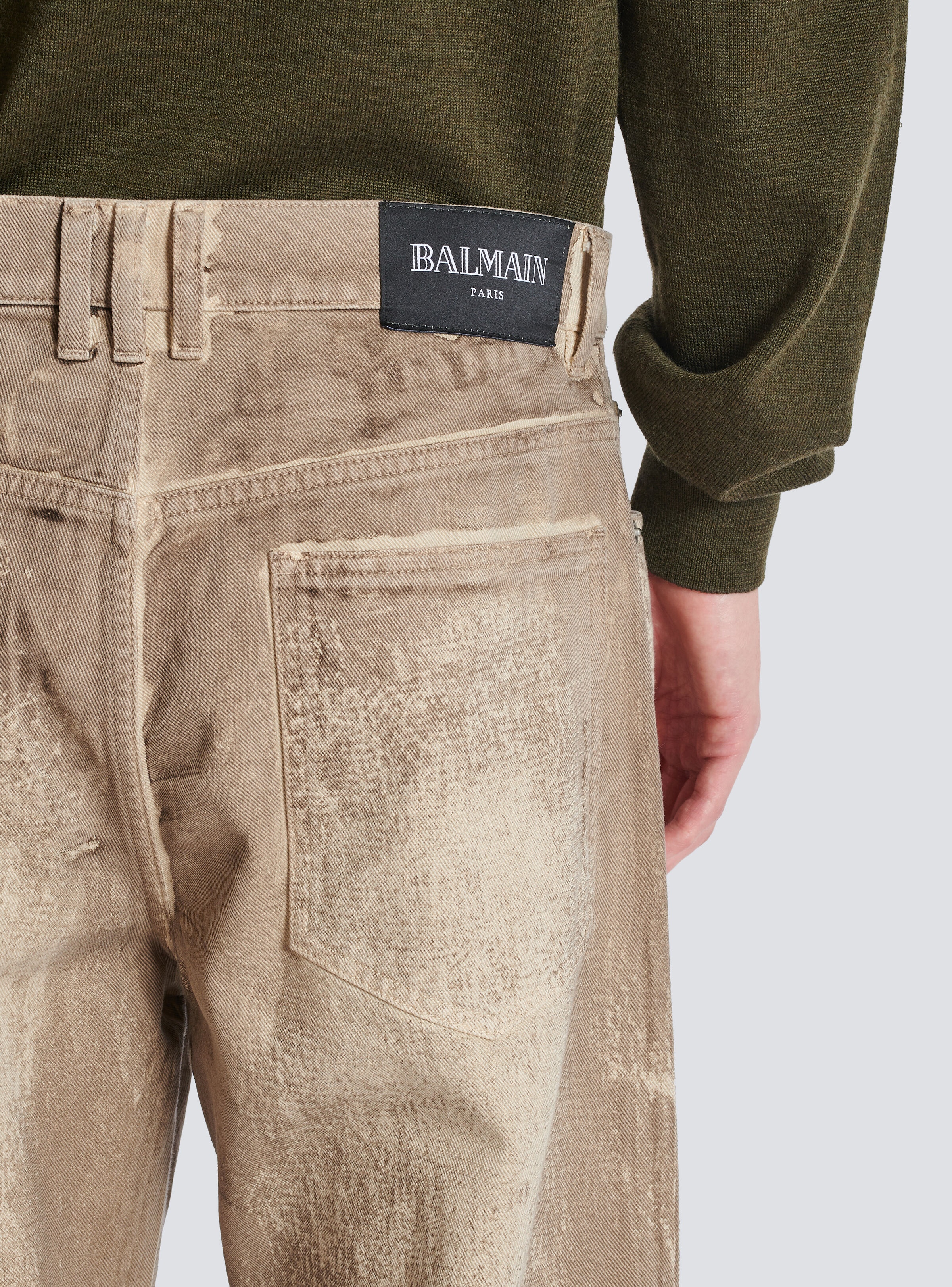 Loose-fit beige denim jeans - 8