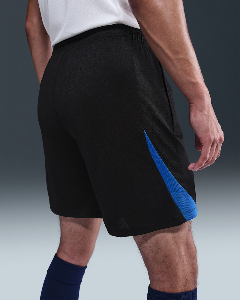 Paris Saint-Germain Strike Third Men's NIke Dri-FIT Total 90 Soccer Knit Shorts 3