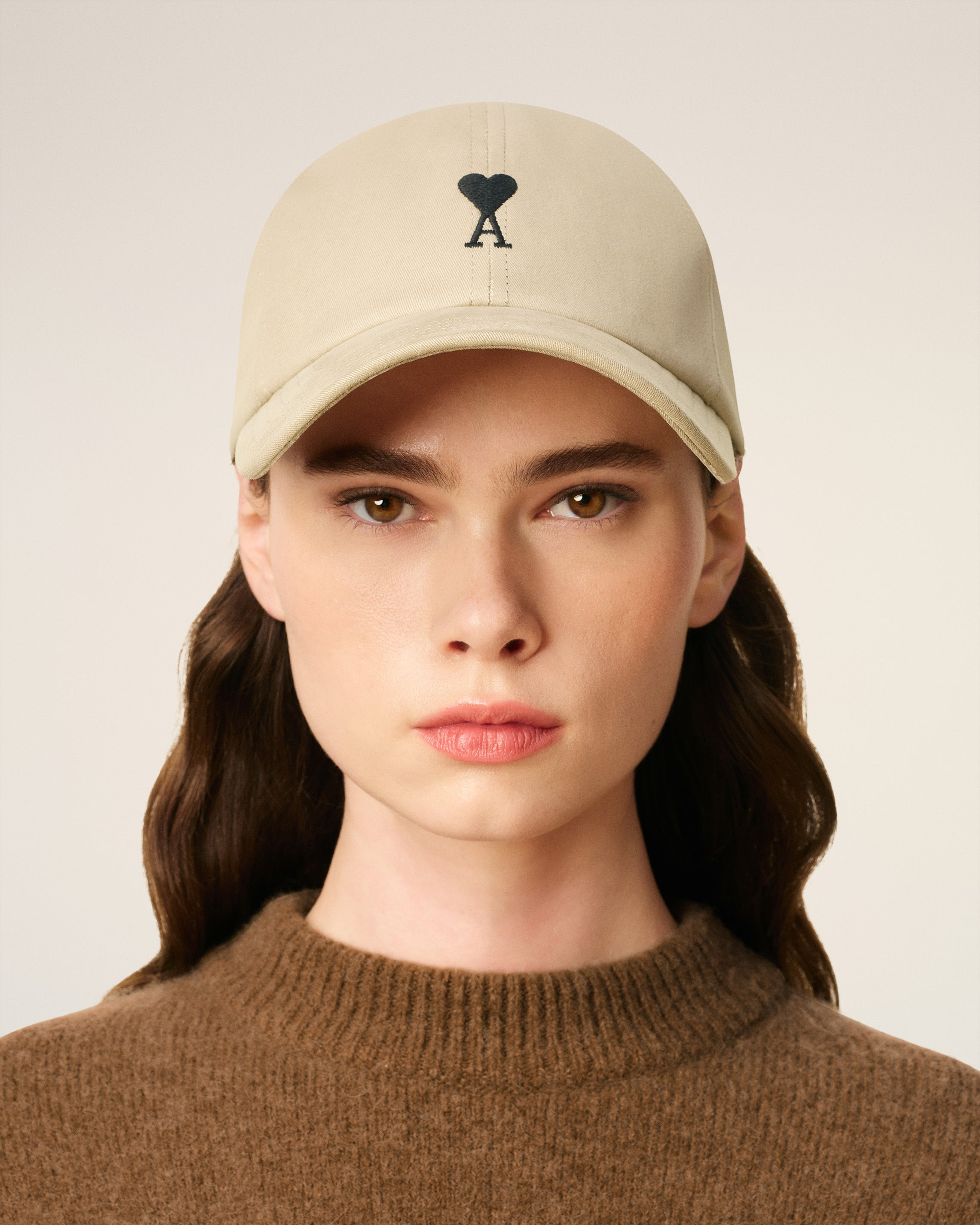 BEIGE COTTON AMI DE COEUR EMBROIDERY CAP - 2