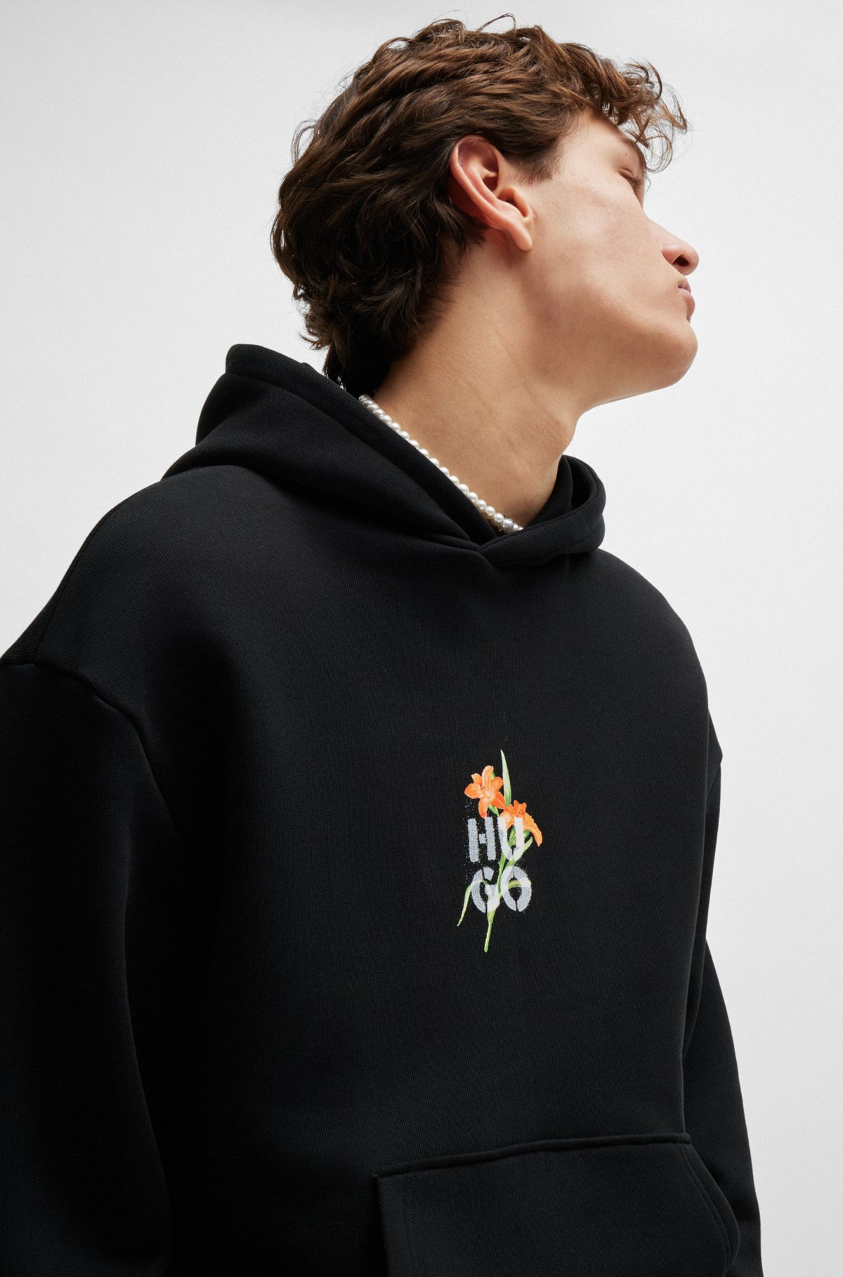 OVERSIZE-FIT HOODIE WITH FLORAL ARTWORK - 3