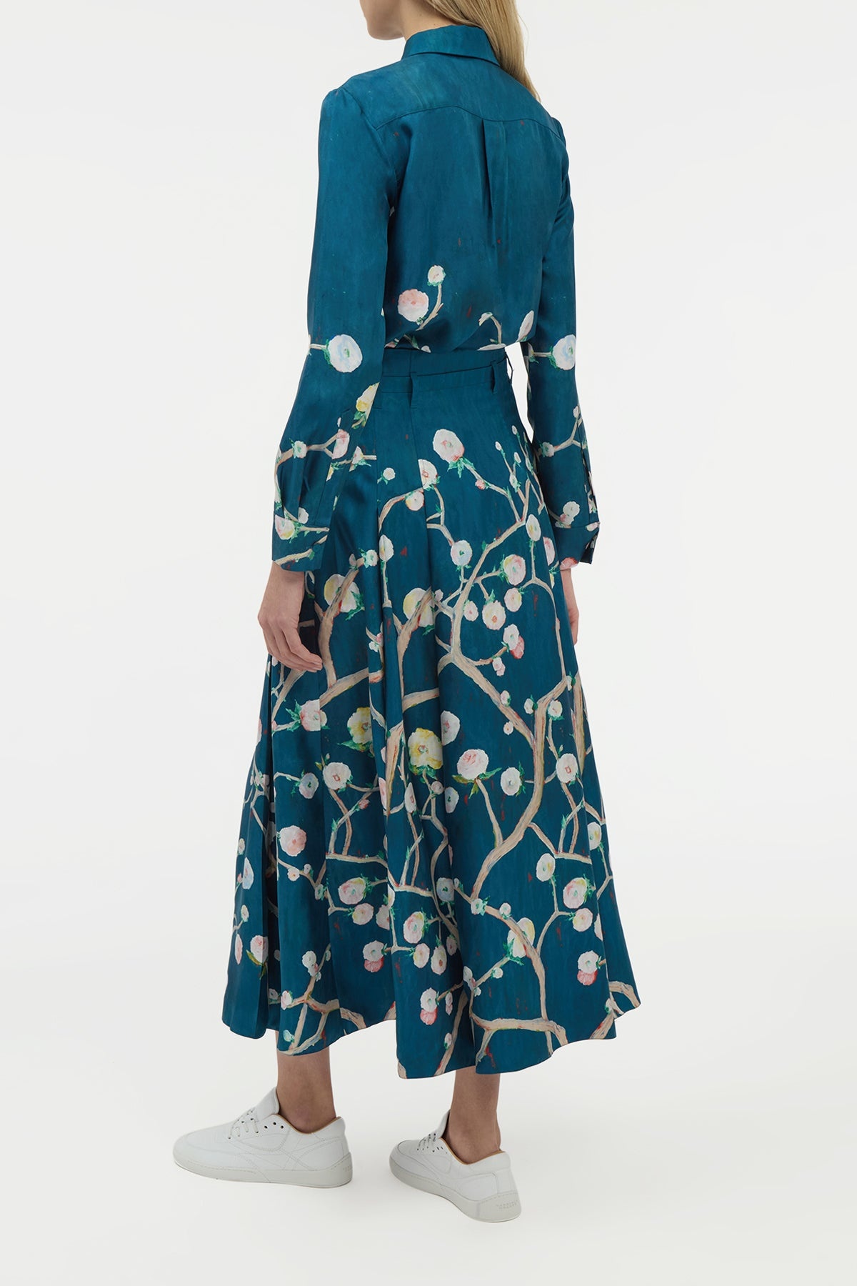 Dugald Pleated Midi Skirt in Blue Multi Printed Silk Twill - 4