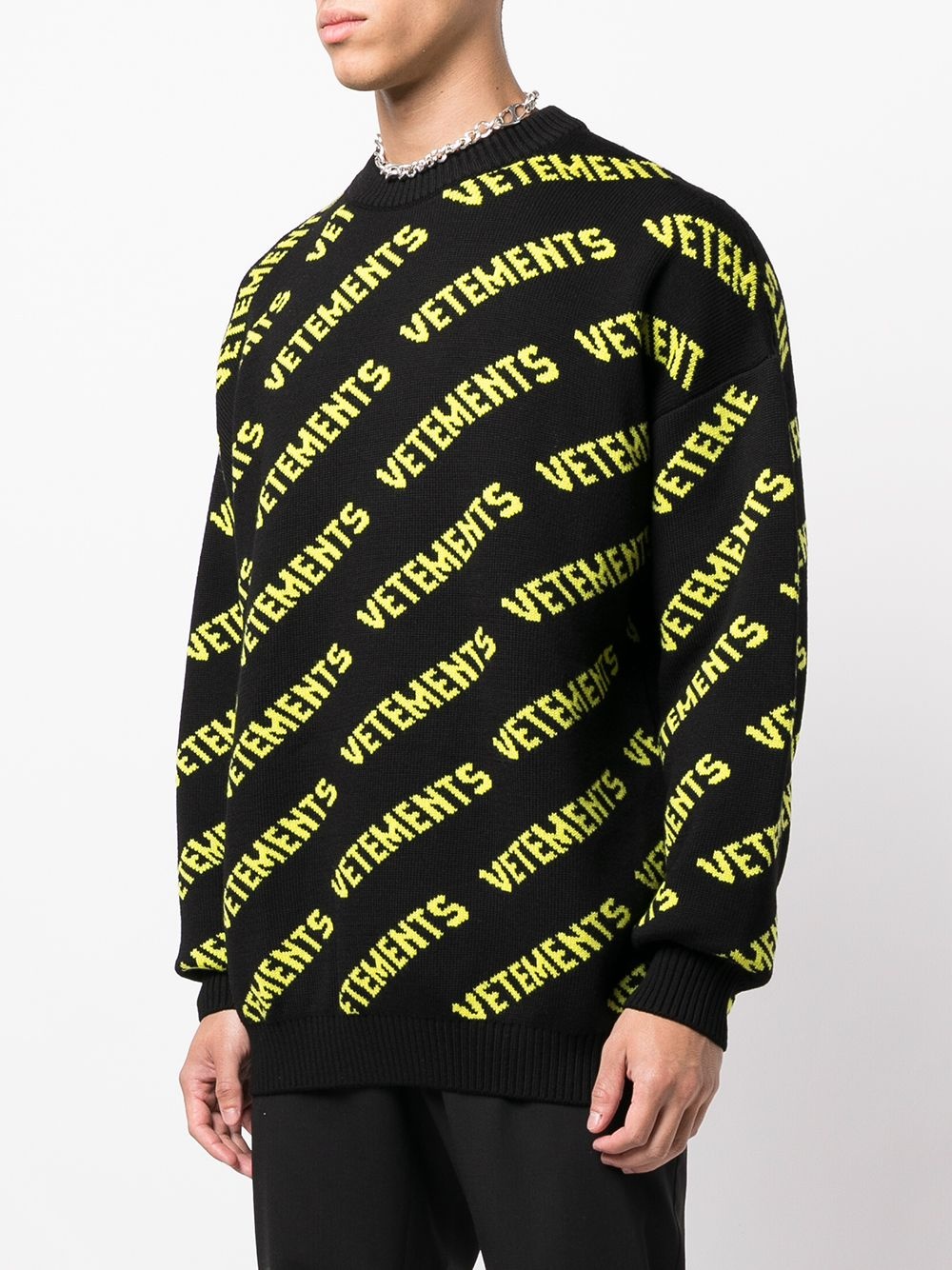 intarsia-knit logo jumper - 3