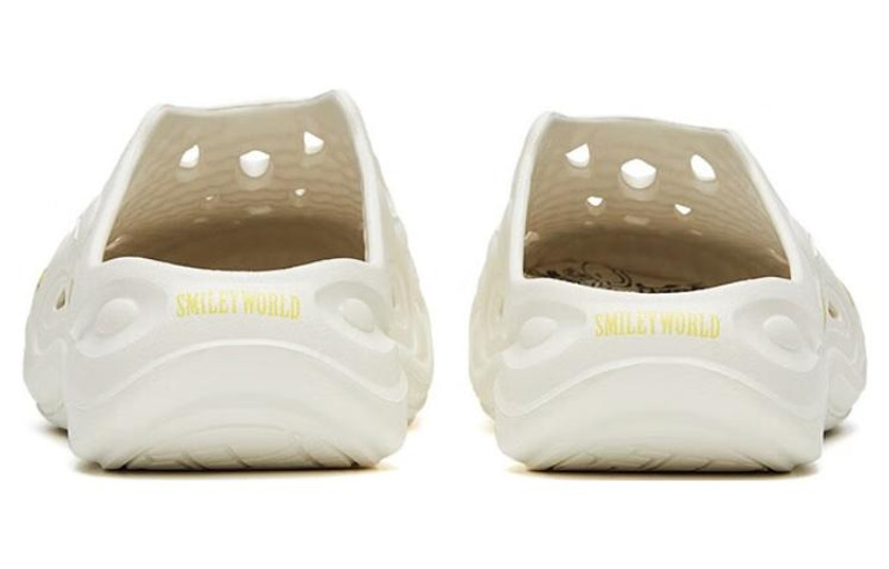 ANTA ANTA Chao Bai 1.0 Slides 'White' 112338501-1 outlook