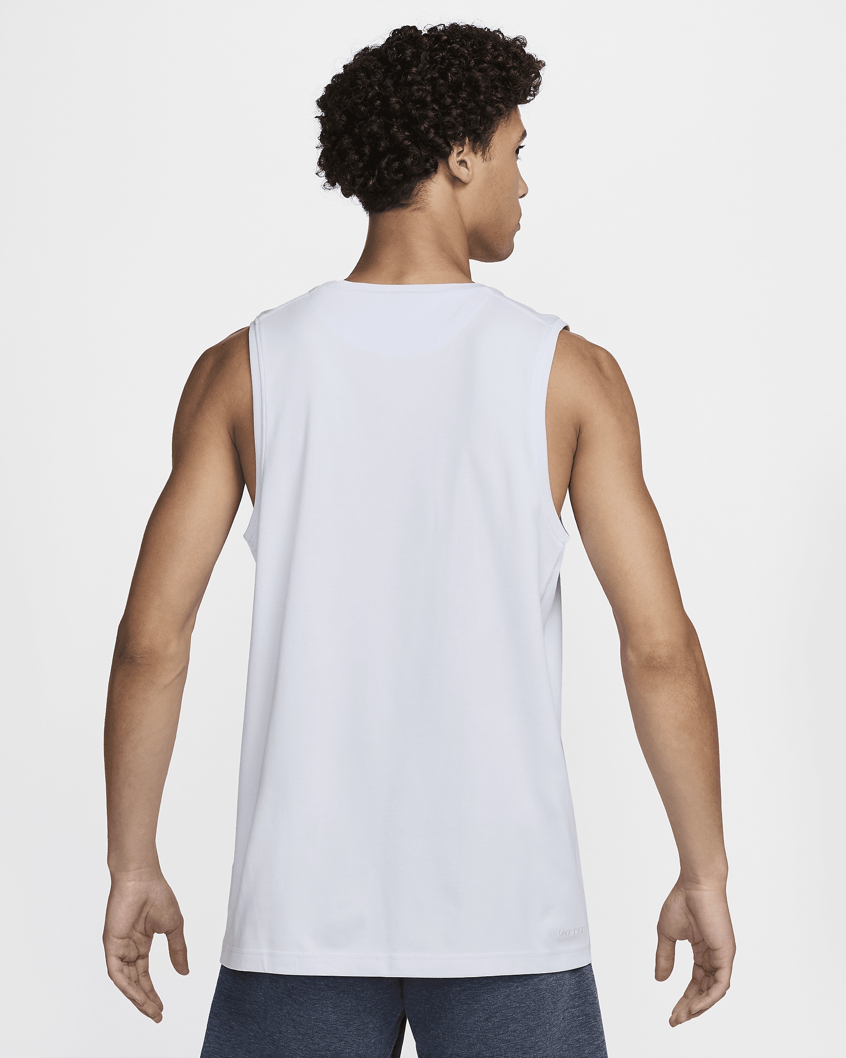 Nike Primary Men's Dri-FIT Versatile Tank - 2