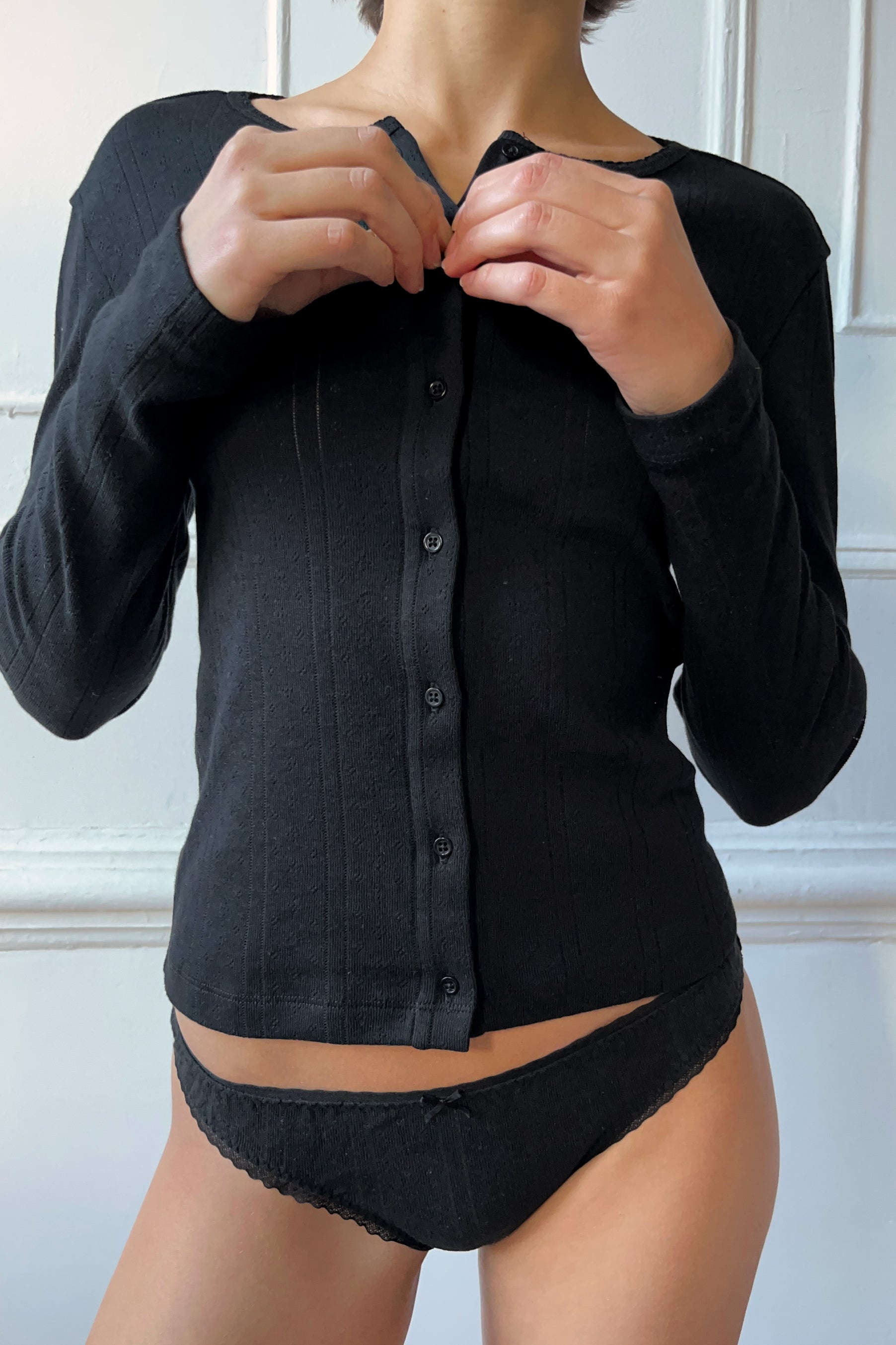 The Cardigan Black - 3