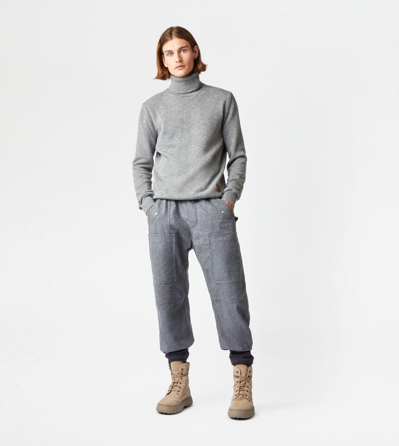 Tod's TOD'S CASHMERE BLEND TURTLENECK - GREY outlook