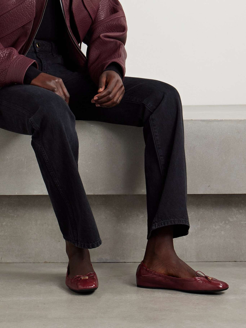 Valentino VLOGO bow-embellished crinkled patent-leather ballet flats outlook