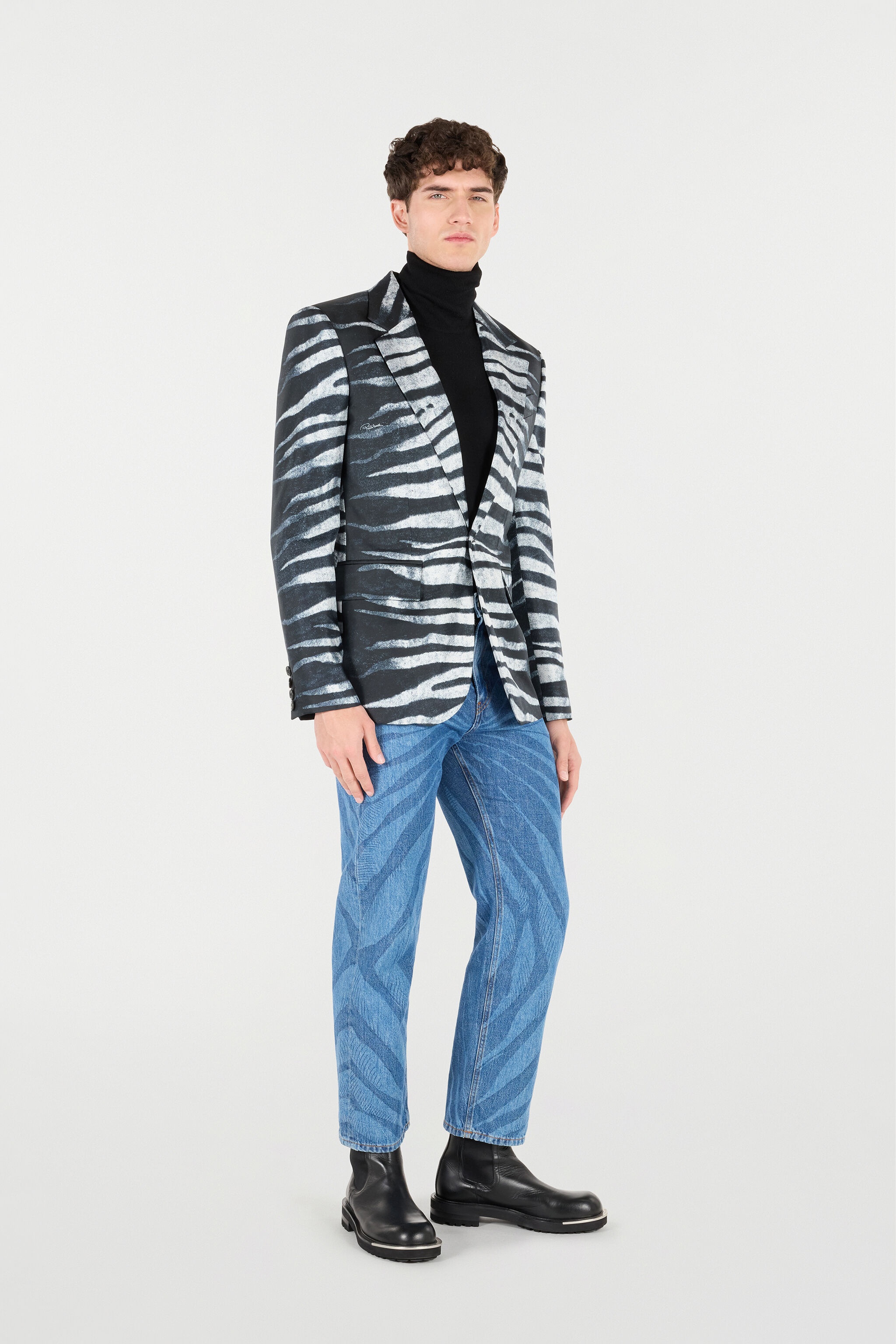 Zebra-Print Blazer - 3
