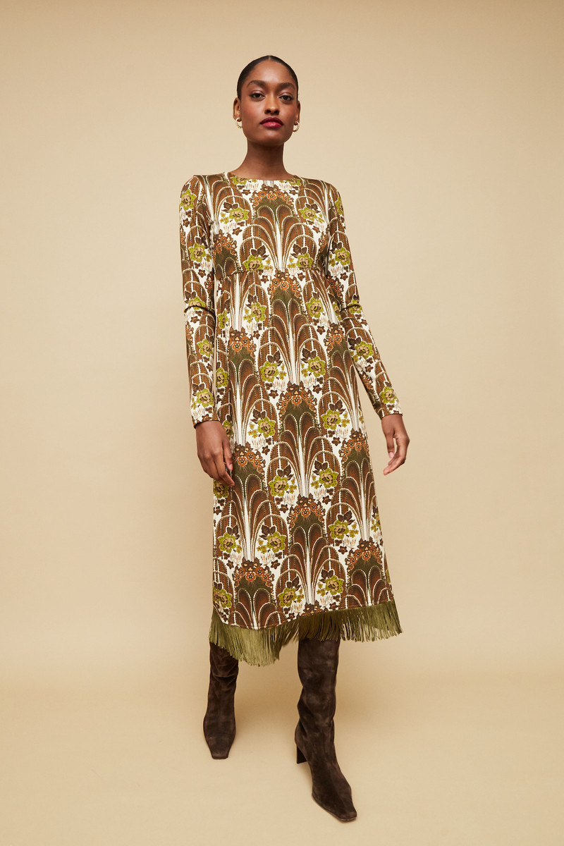 Cara Cara Liza Dress
Bold Fringe and a Striking Print, Designed to Elevate Elegance with Every Step outlook