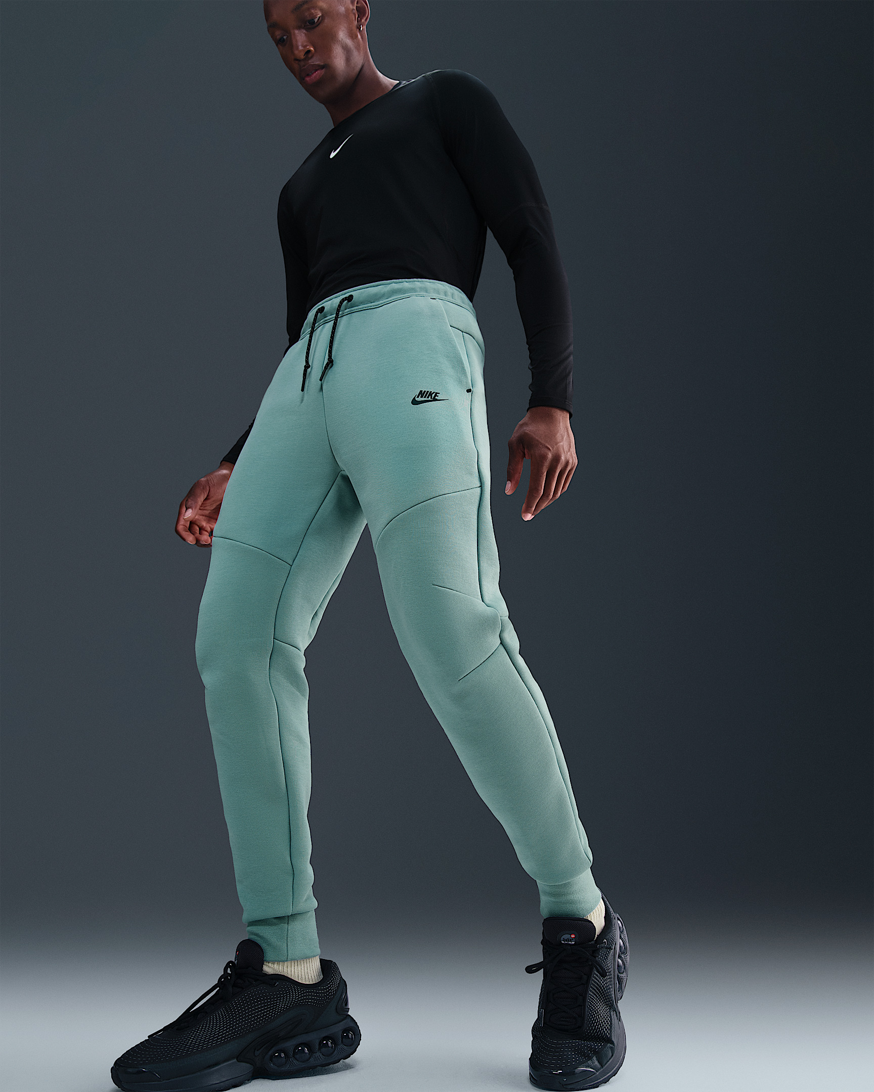 Nike Tech Men's Fleece Joggers - 2