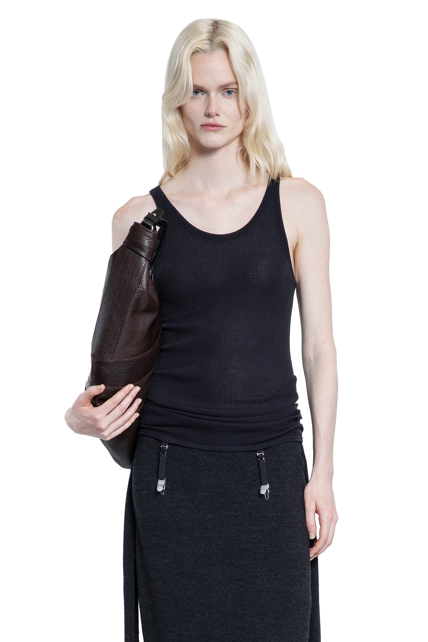 Sleeveless-Tank-Top-With-Suspenders - 6