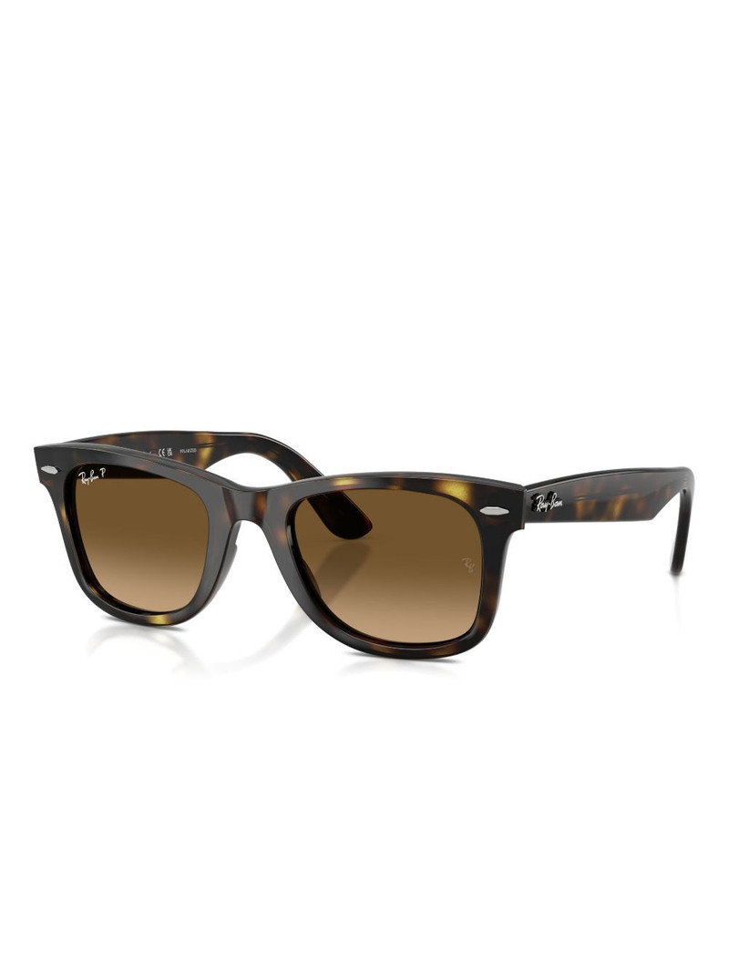 Ray-Ban Wayfarer Ease sunglasses outlook