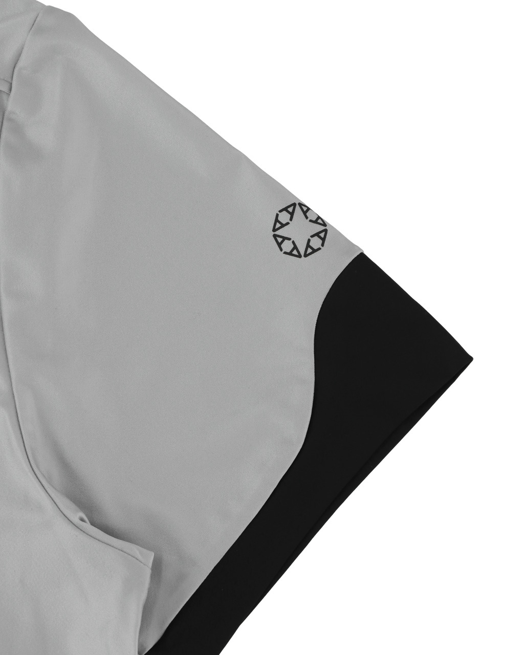 SHORT SLEEVE GRAPHIC SILVER T-SHIRT - 4