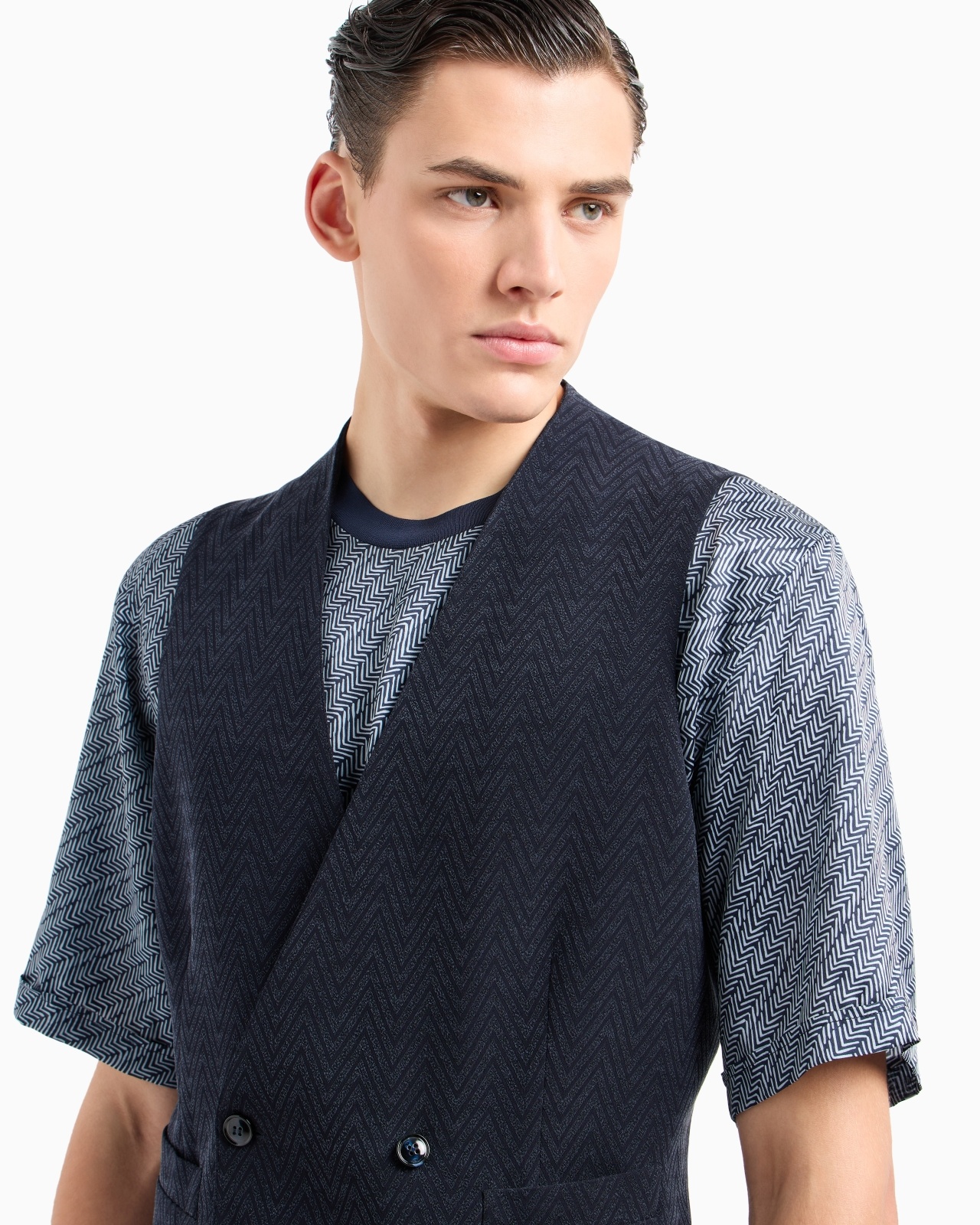 DOUBLE-BREASTED WAISTCOAT IN VIRGIN WOOL AND SILK - 5