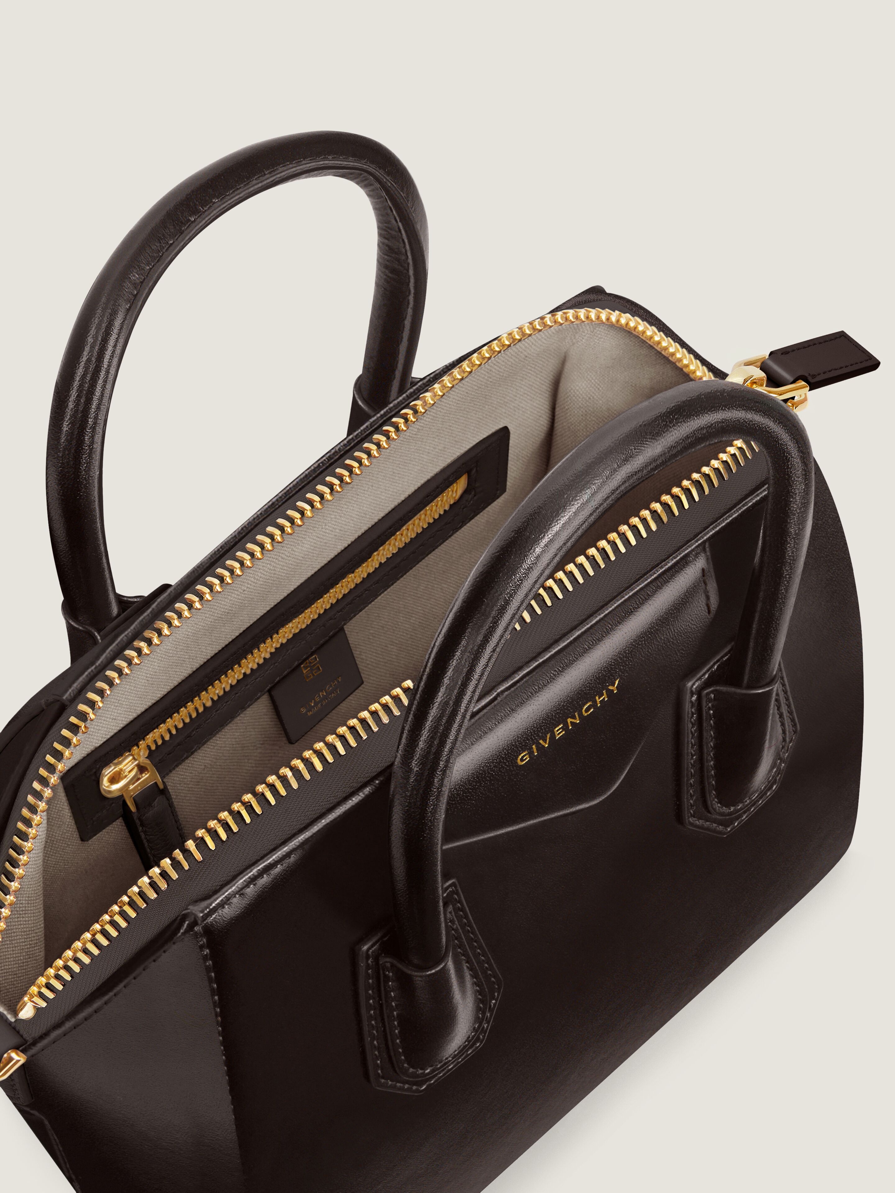 SMALL ANTIGONA BAG IN BOX LEATHER - 4