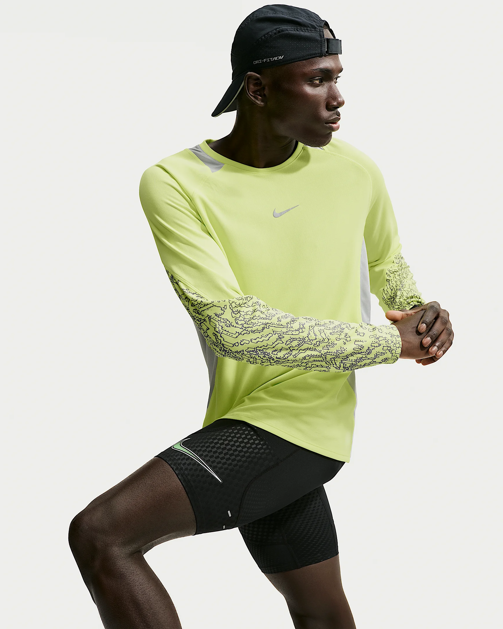Nike Stride Men's Dri-FIT Winterized Long-Sleeve Running Top - 1