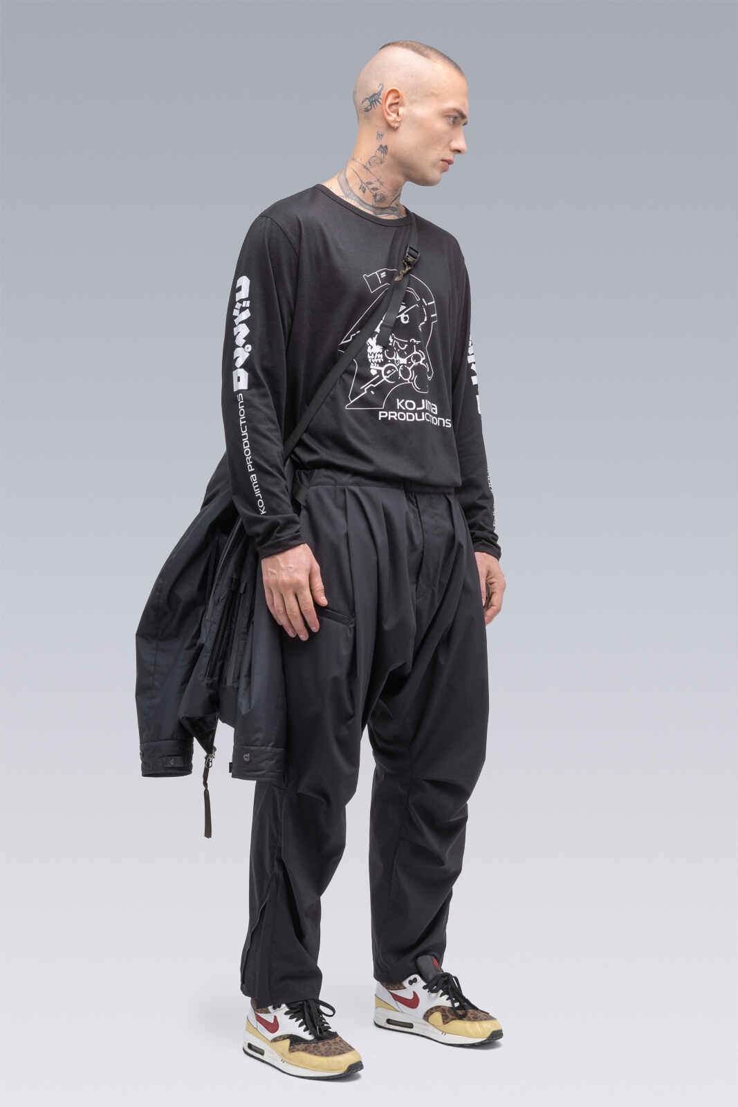 J83-WS Black - 35