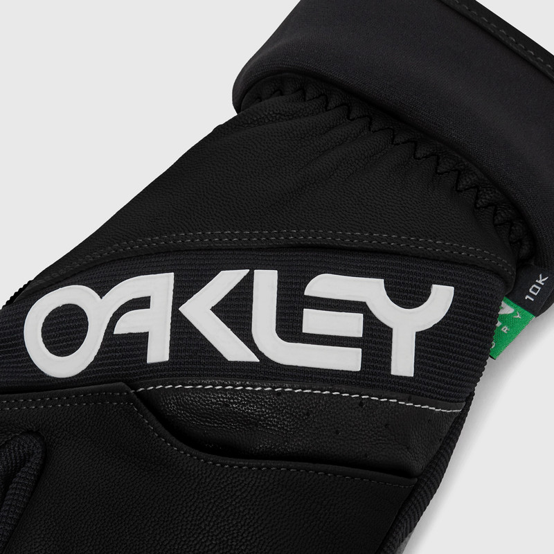 OAKLEY Factory Winter Trigger Mitt 2 outlook