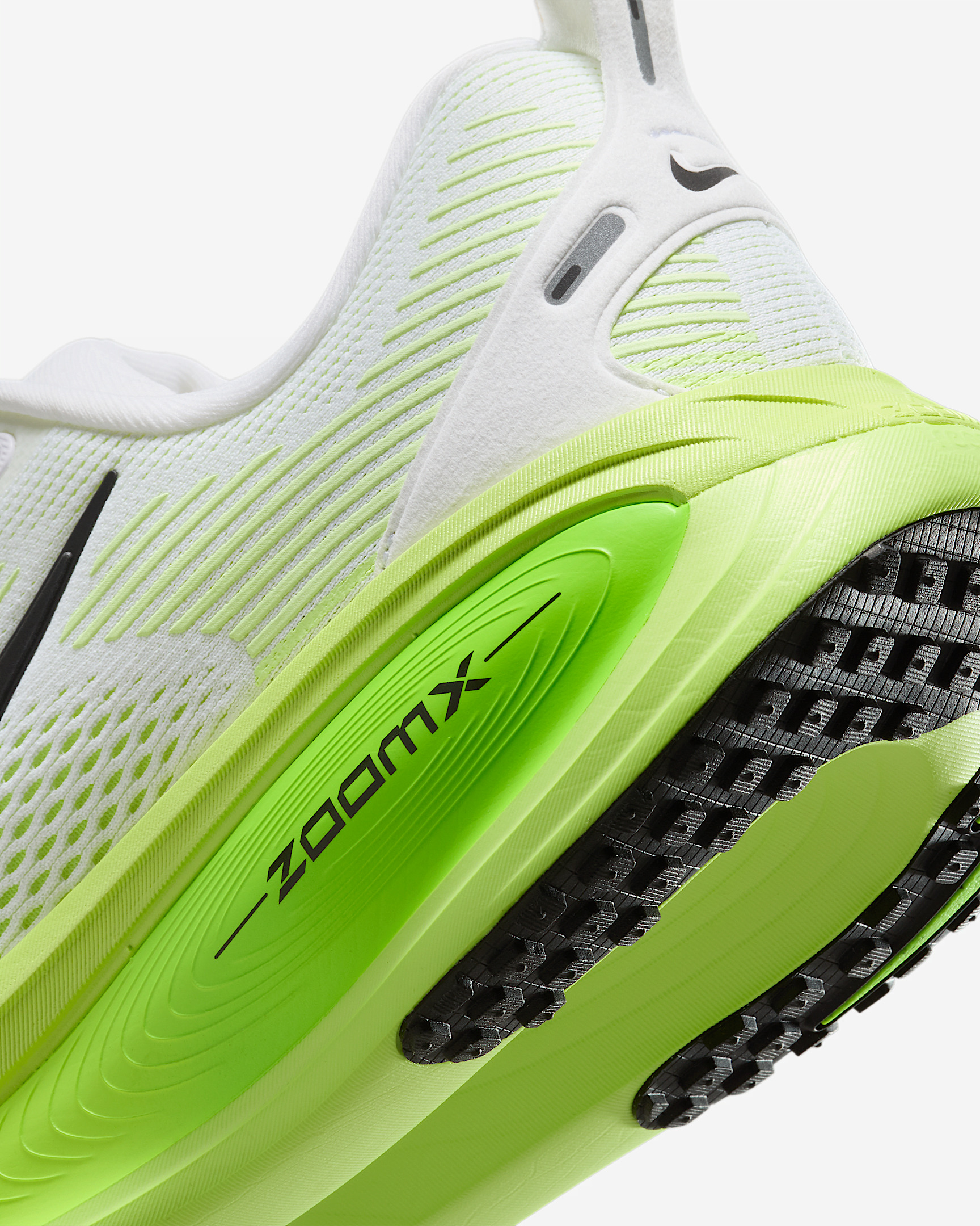 Nike Vomero 18 Men's Road Running Shoes - 8