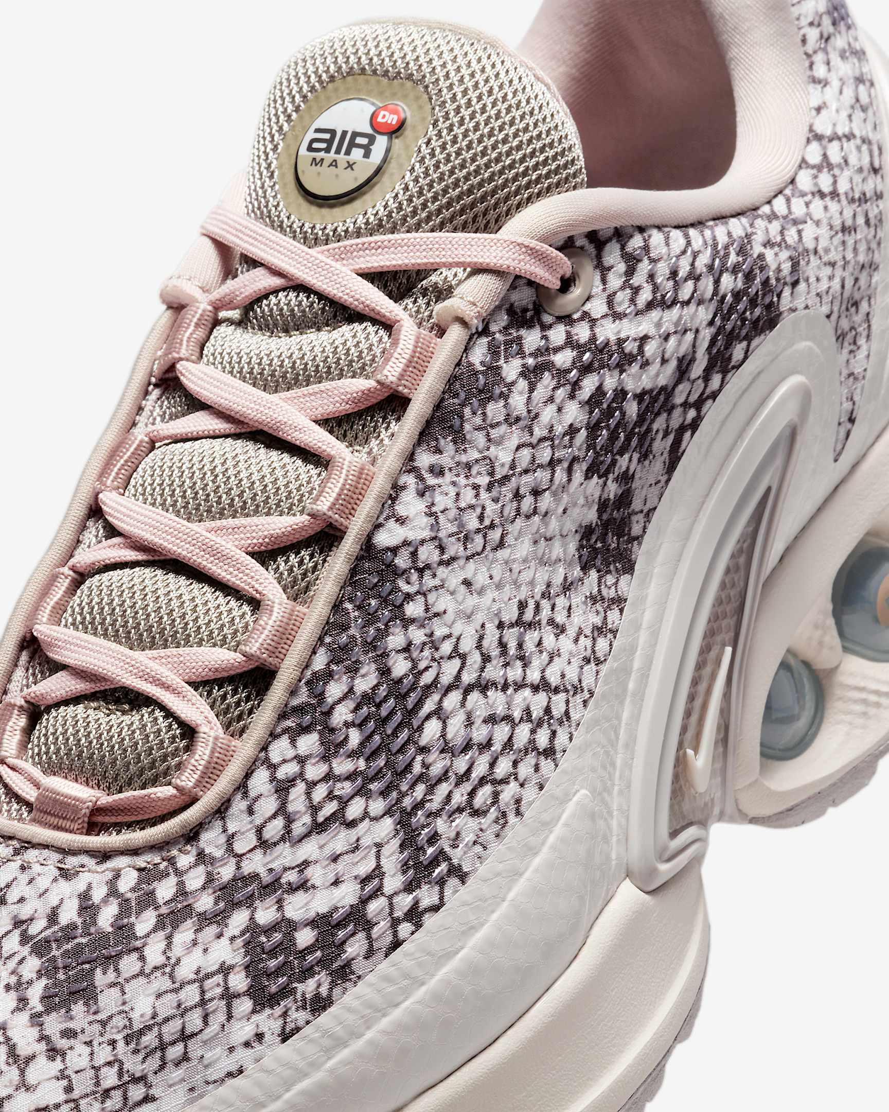 Nike Air Max Dn Premium Women's Shoes - 7