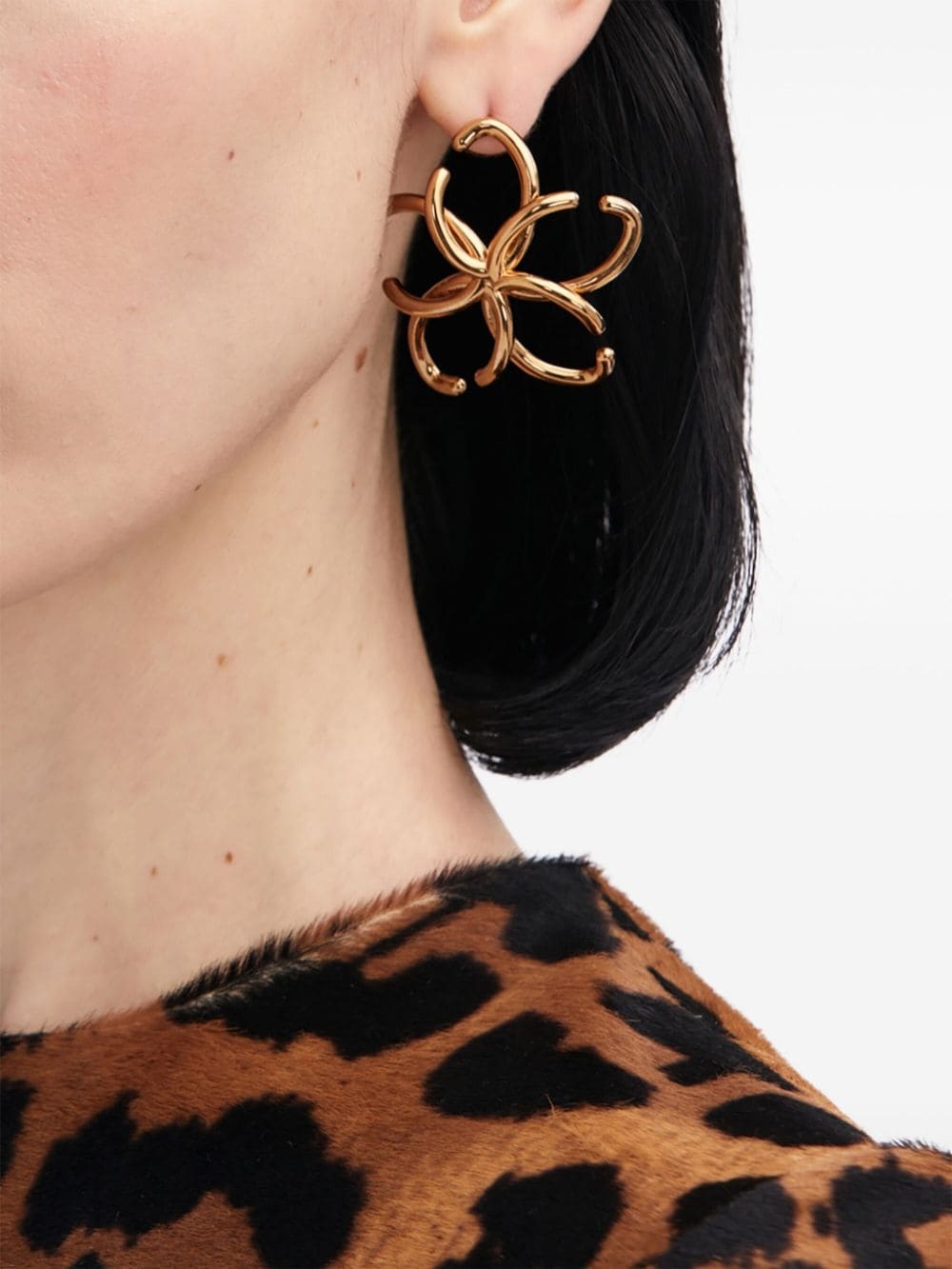 large O flower earrings - 3