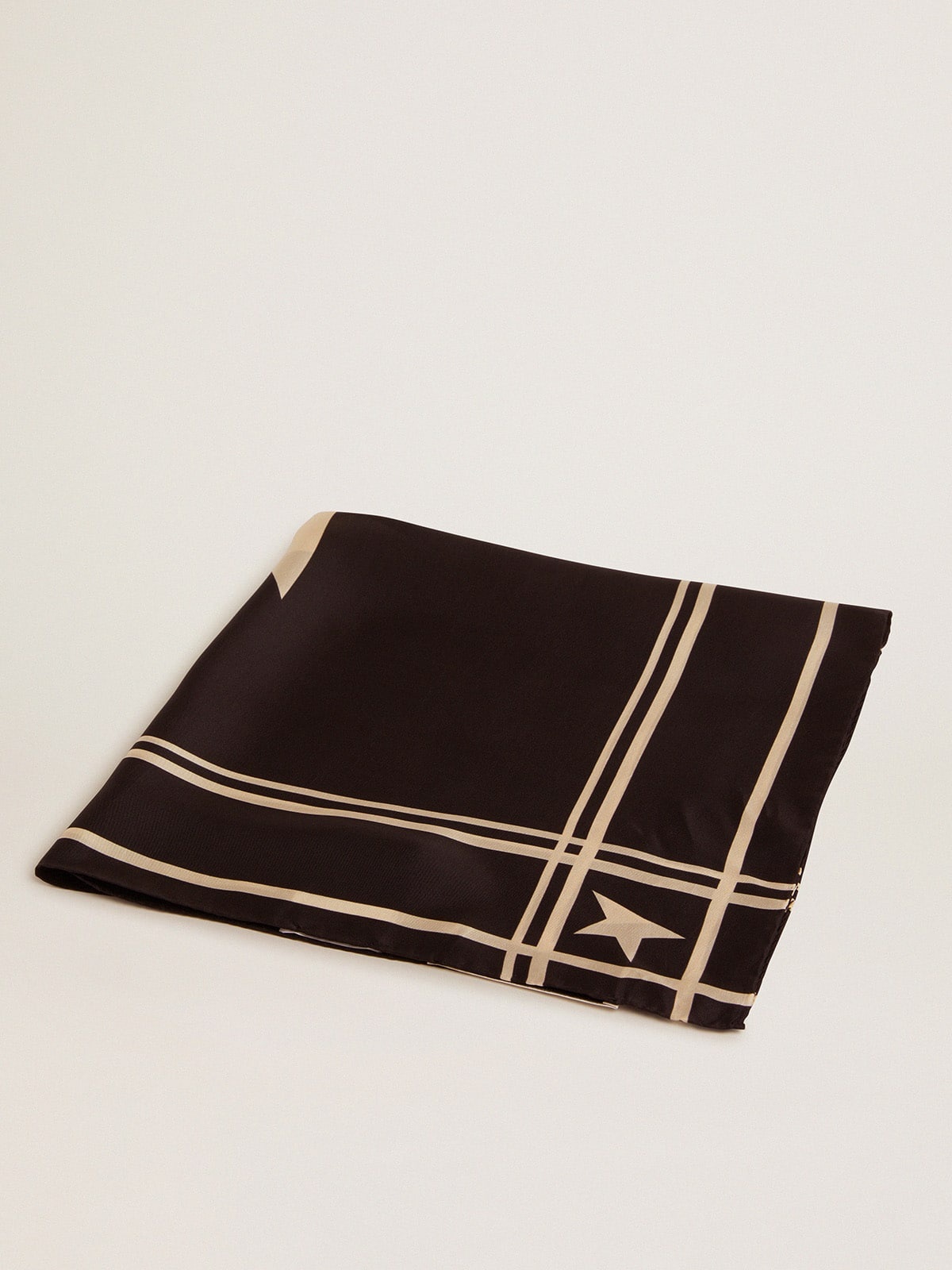 Black foulard with contrasting white stripes and stars - 1