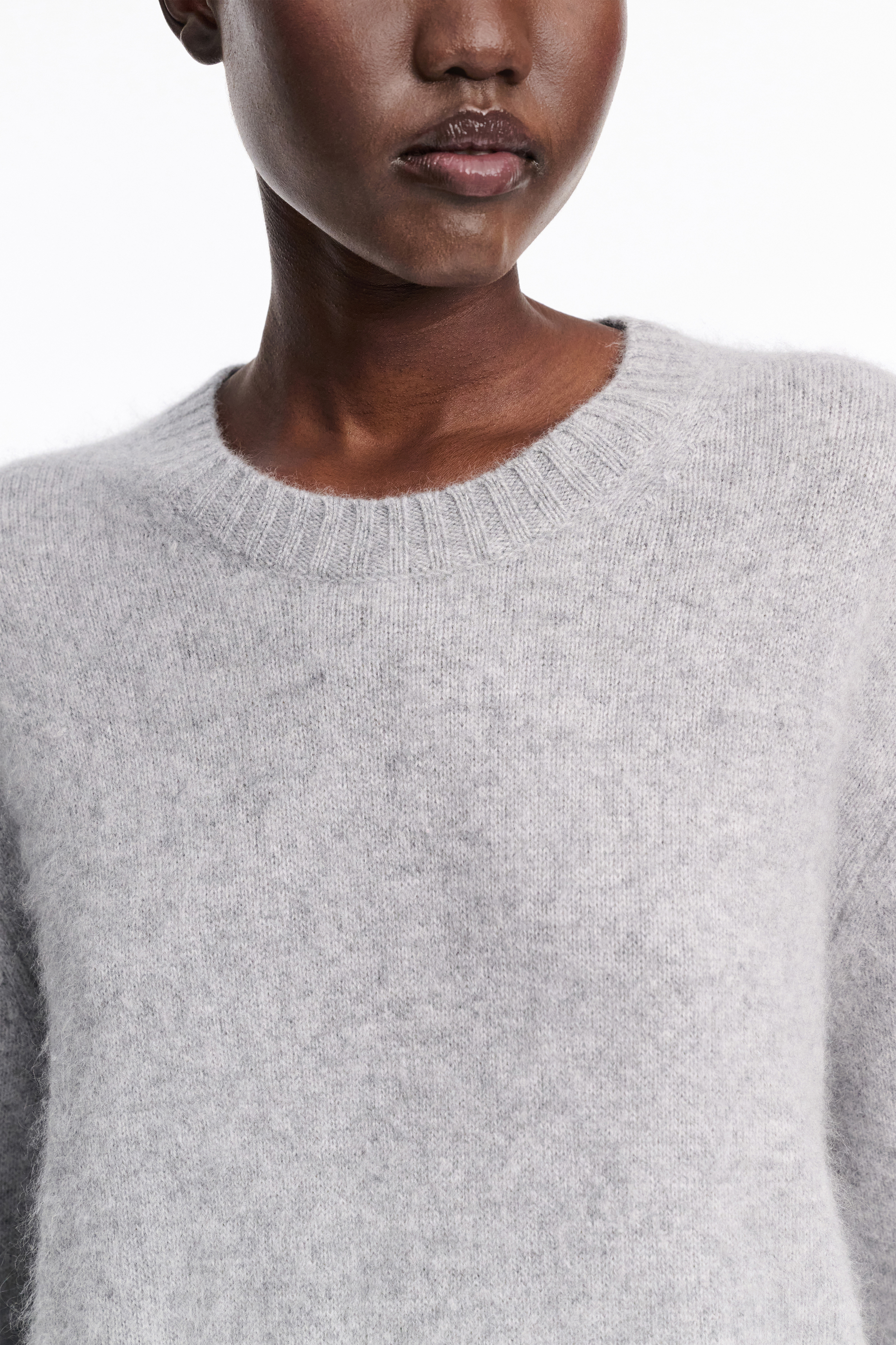 FLUFFY STATEMENTS pullover - 6