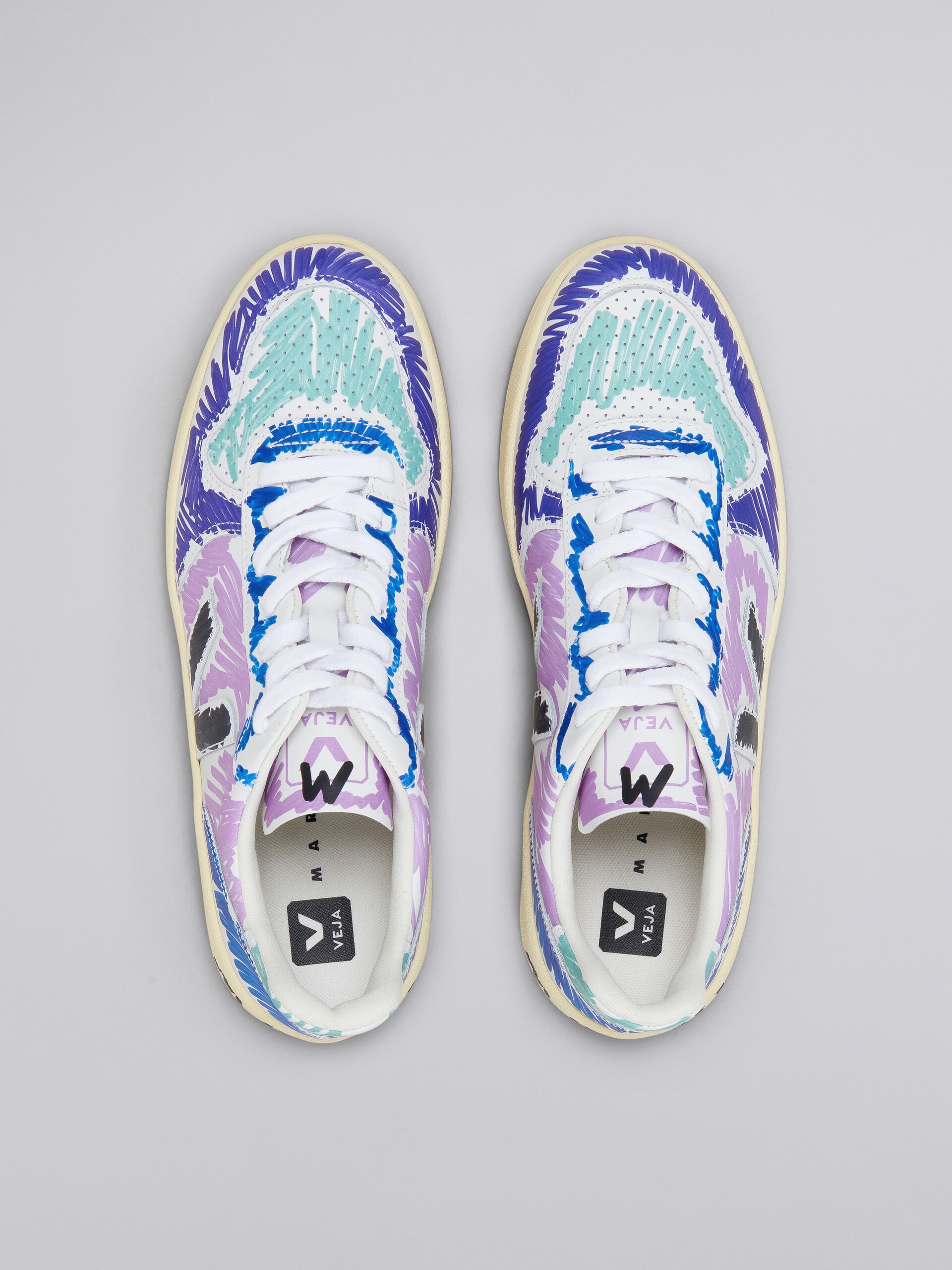 V-10 VEJA X MARNI - 4