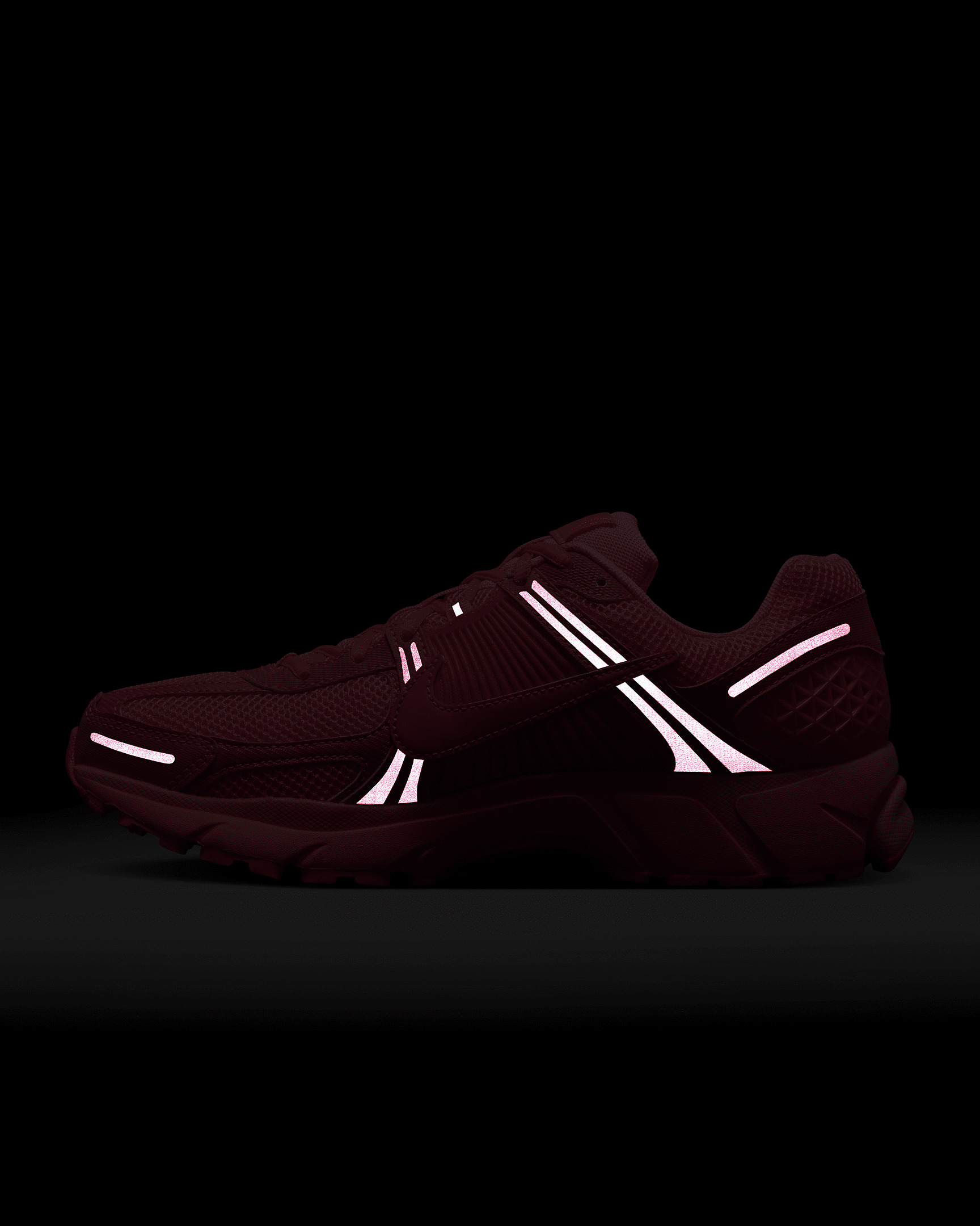 Nike Zoom Vomero 5 Men's Shoes - 12