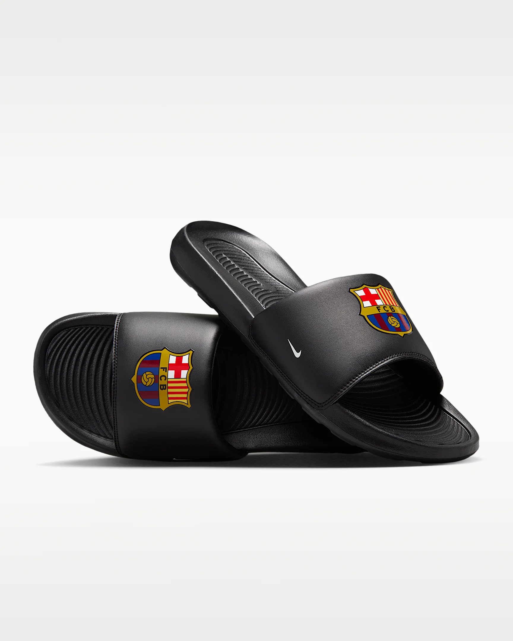 FC Barcelona Victori One Men's Nike Soccer Slides - 1