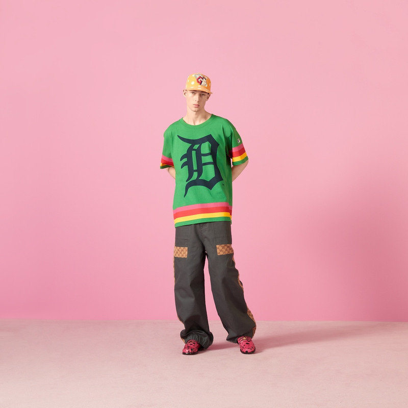 GUCCI Tigers™ print cotton jersey outlook