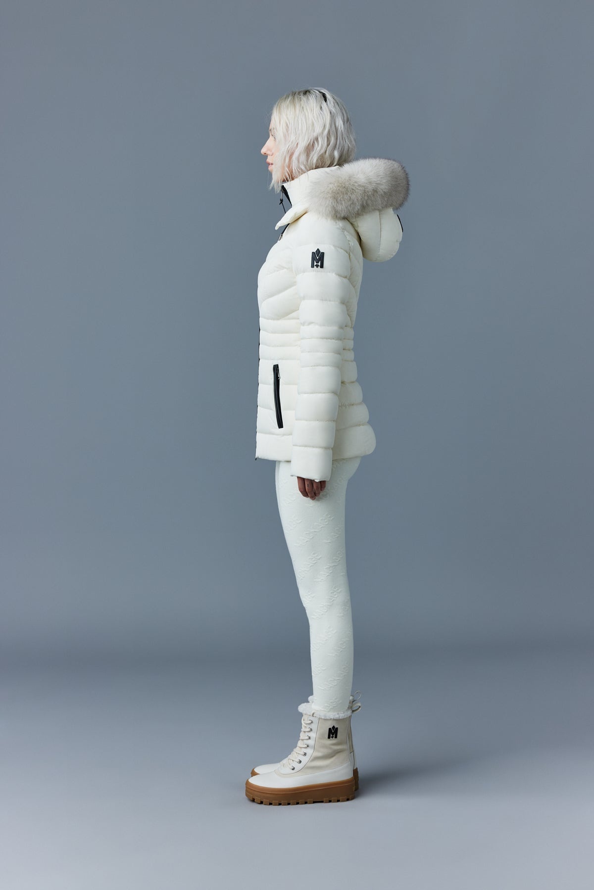 PATSY Agile 360 down jacket with blue fox fur - 3