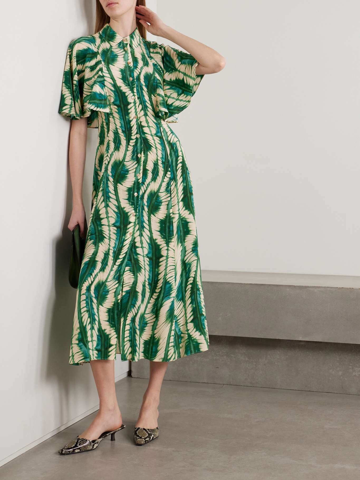Silhouette printed silk crepe de chine midi shirt dress Green - 2