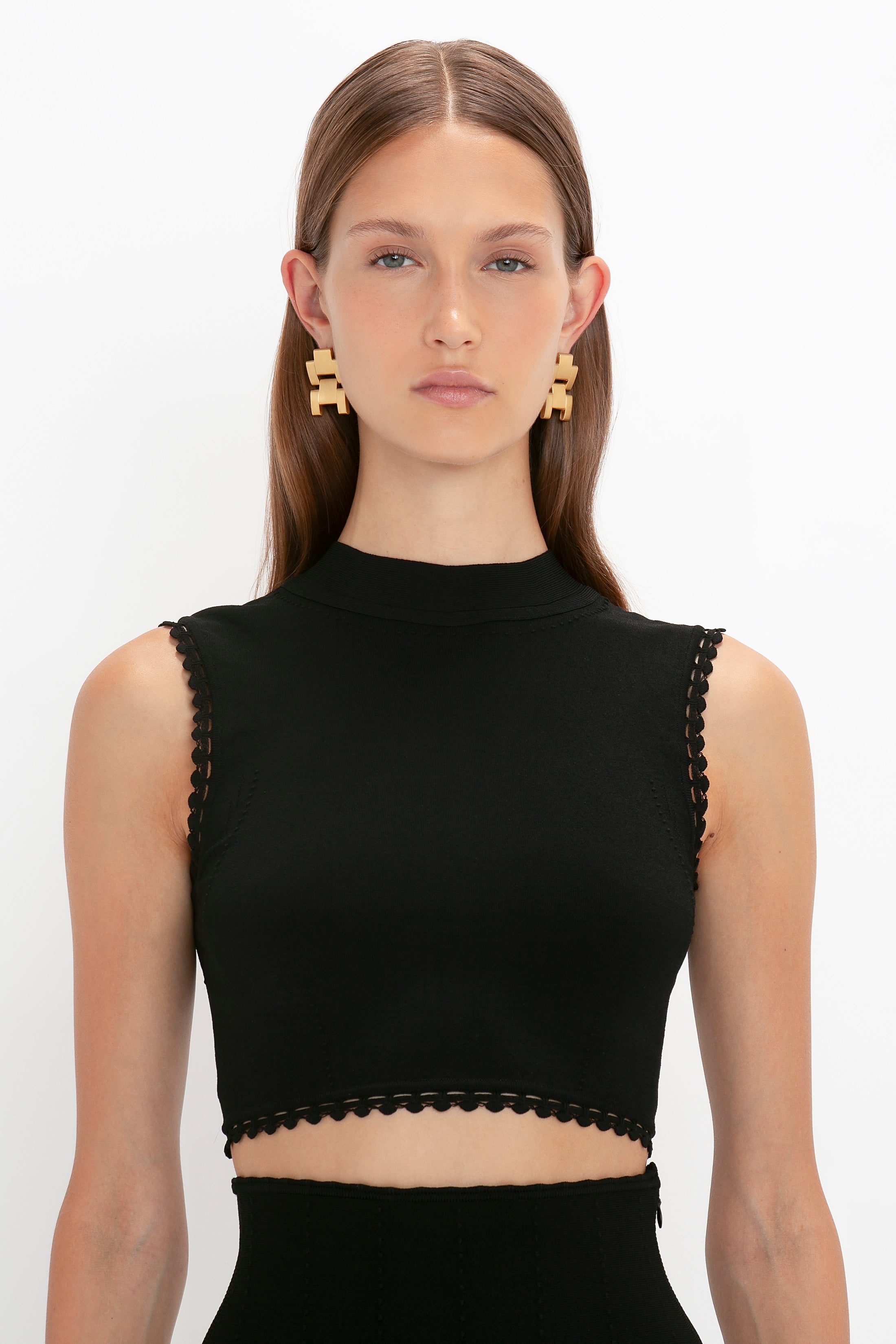 VB Body Scallop Trim Tank Top In Black - 6