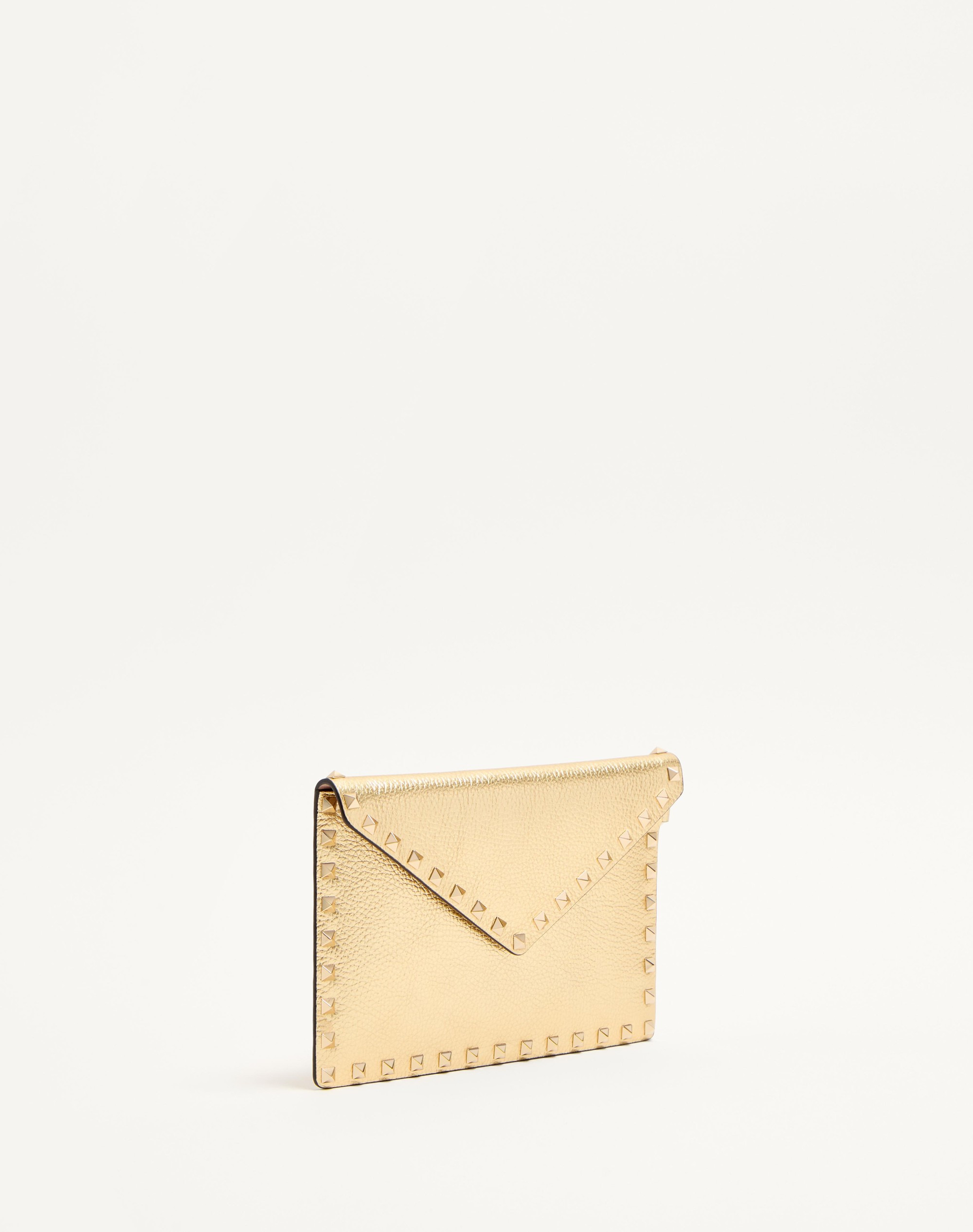 ROCKSTUD LAMINATED GRAINY CALFSKIN CLUTCH BAG - 3