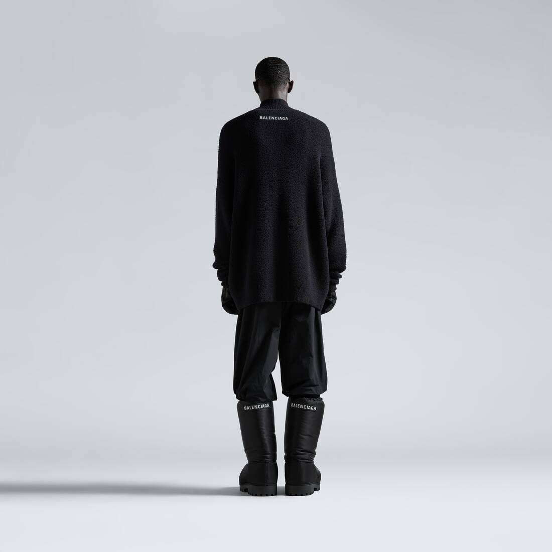 Skiwear - Half Zip High Neck Sweater in Black - 4